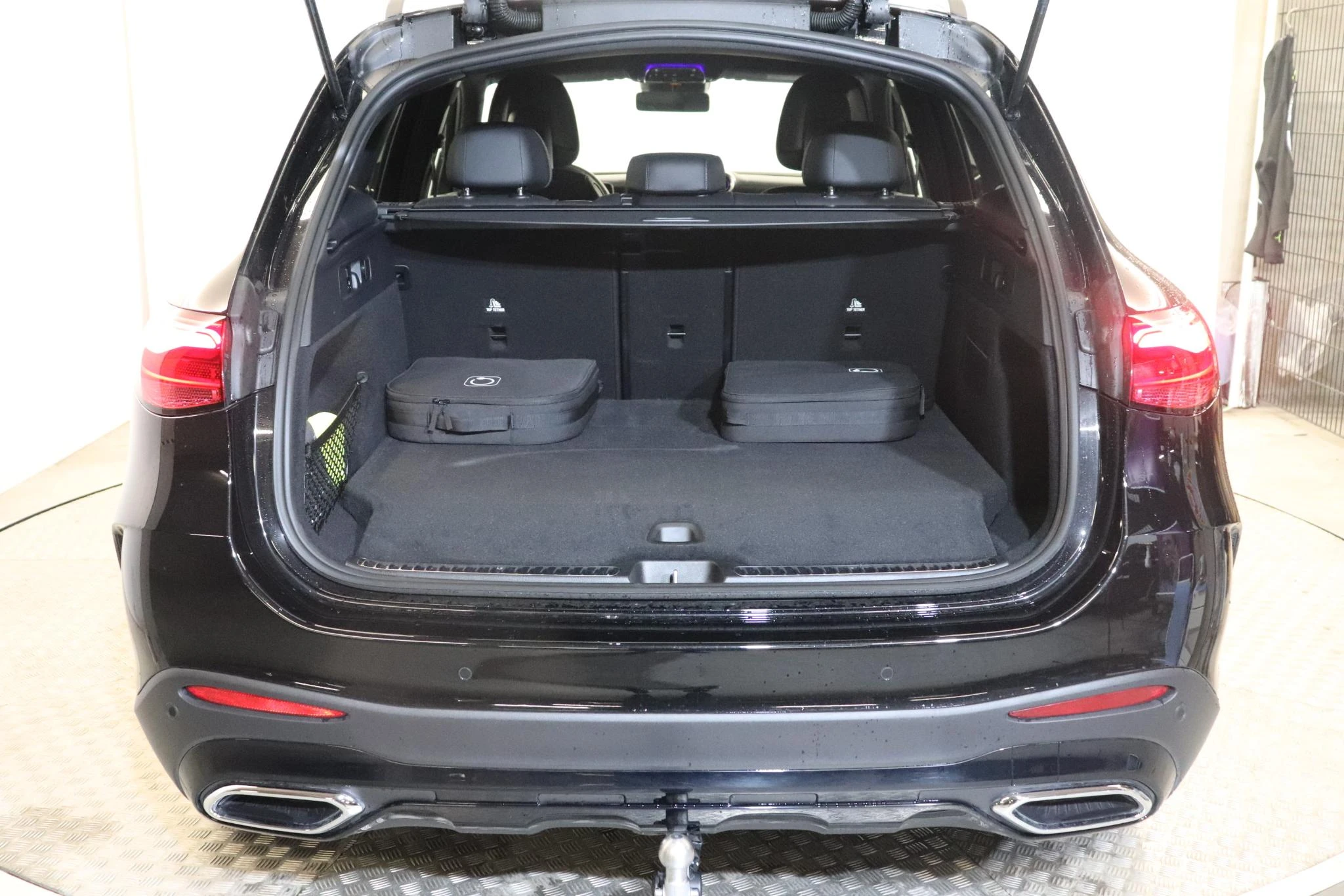 Mercedes-Benz-GLC-image-5
