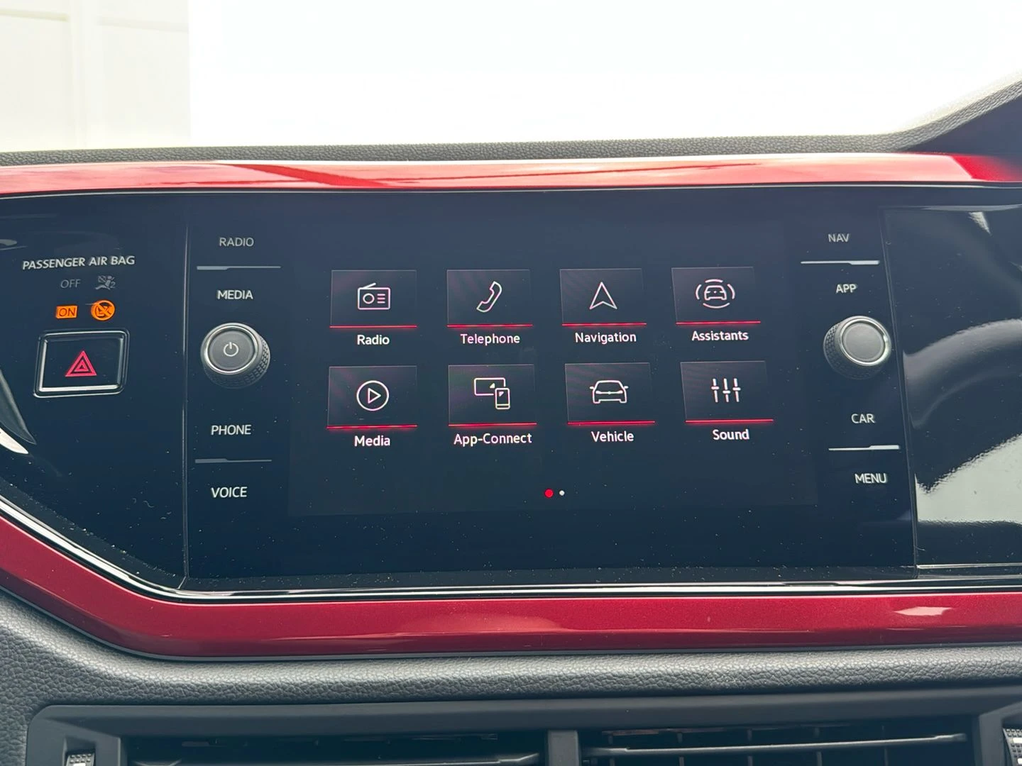 Volkswagen-Polo-image-10
