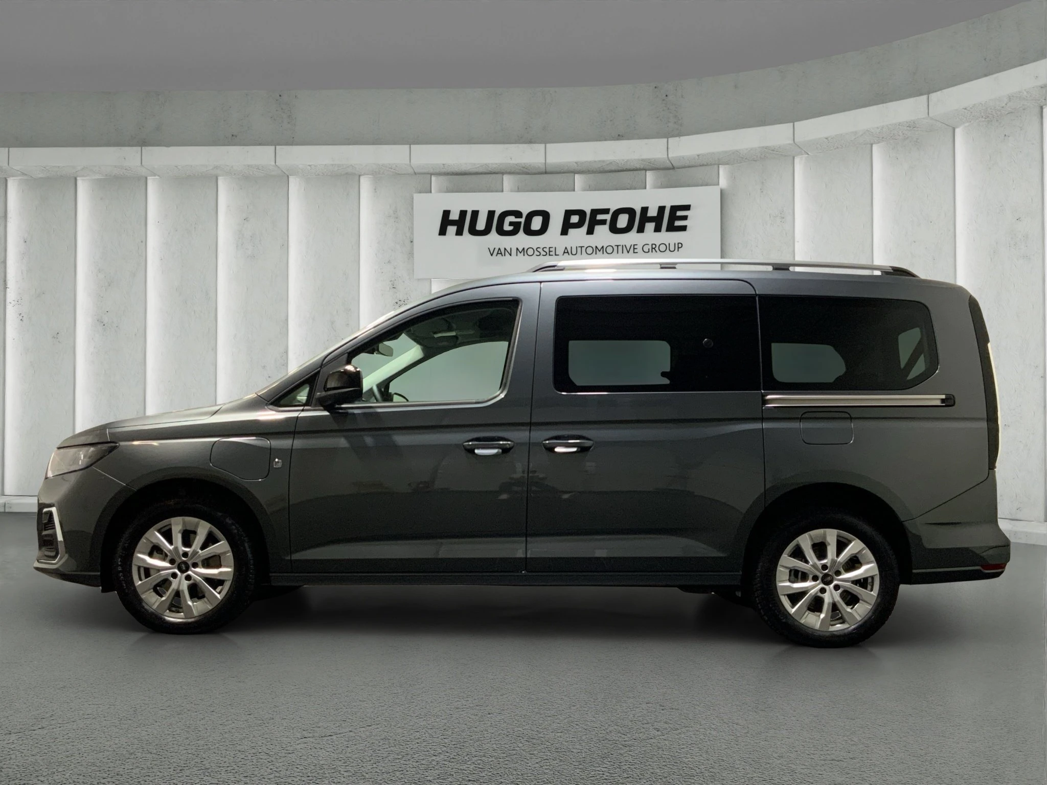 Ford-Tourneo Connect-image-1