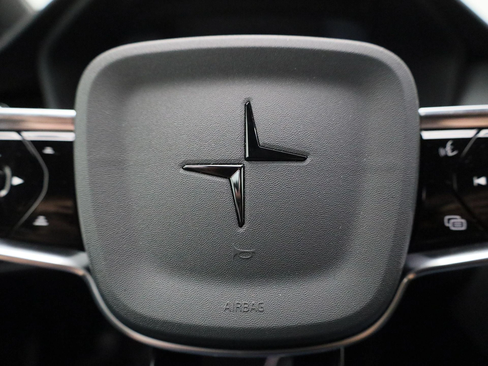 Polestar-2-image-31