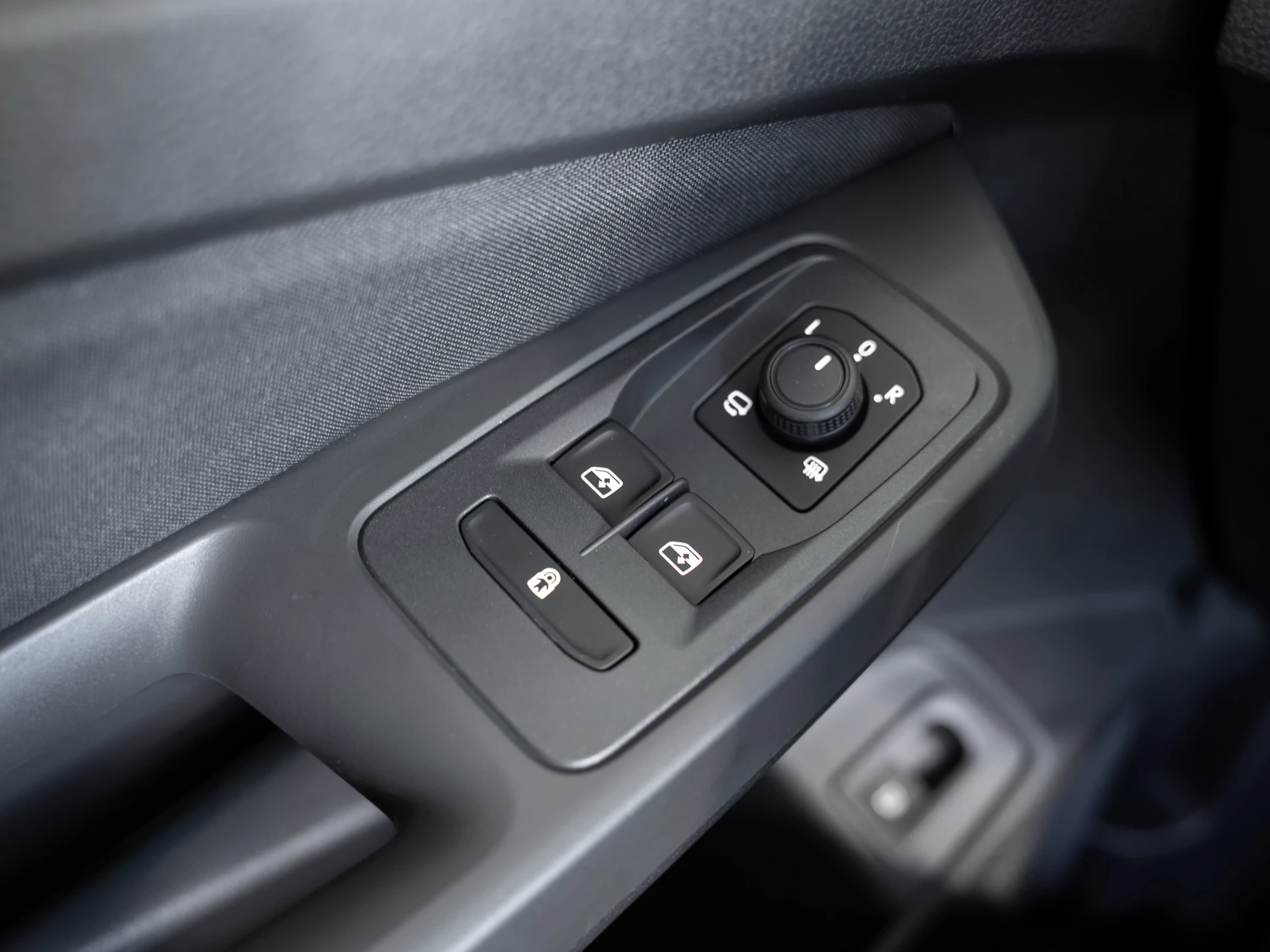 Ford-Tourneo Connect-image-13