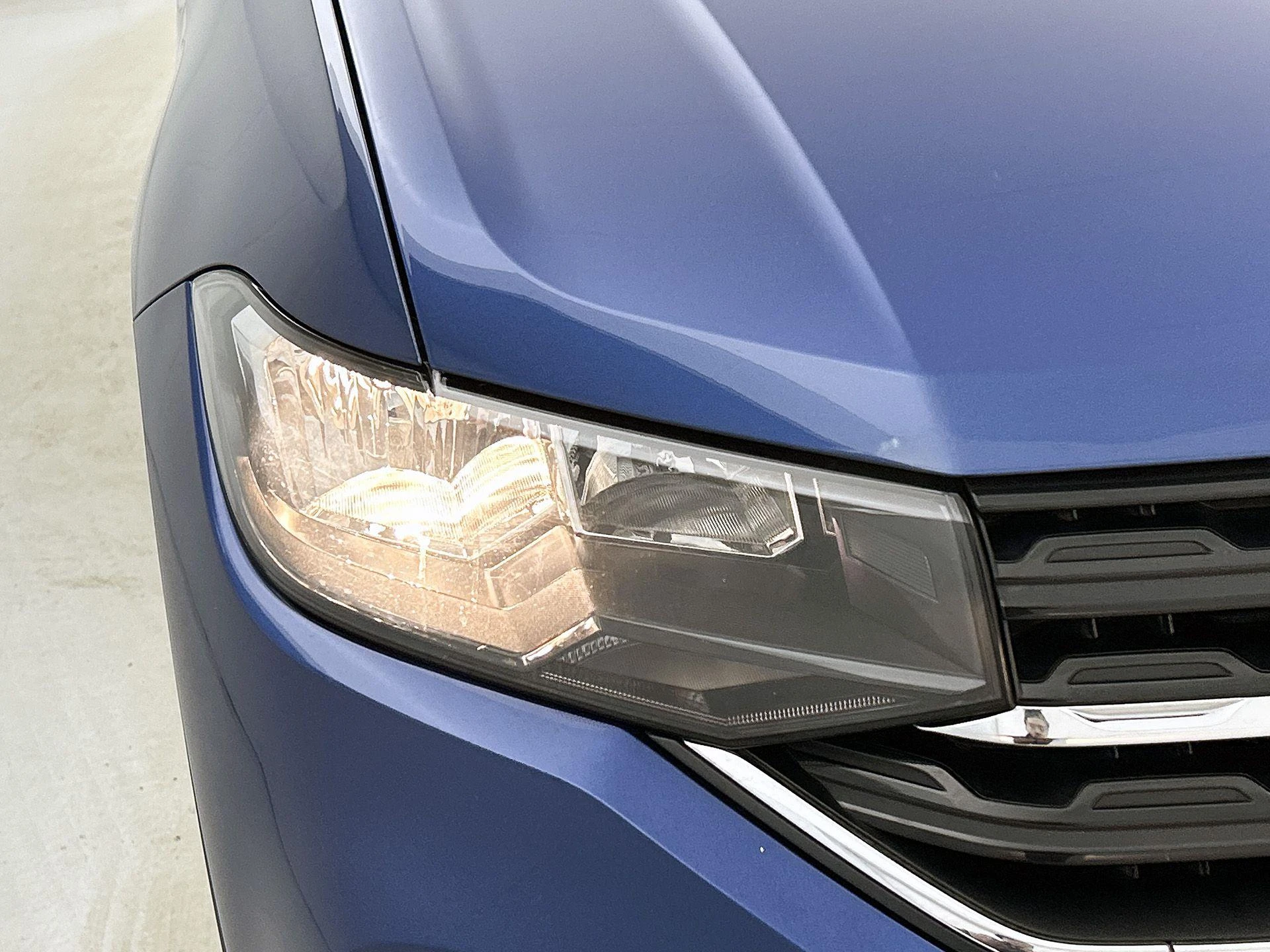 Volkswagen-T-Cross-image-12