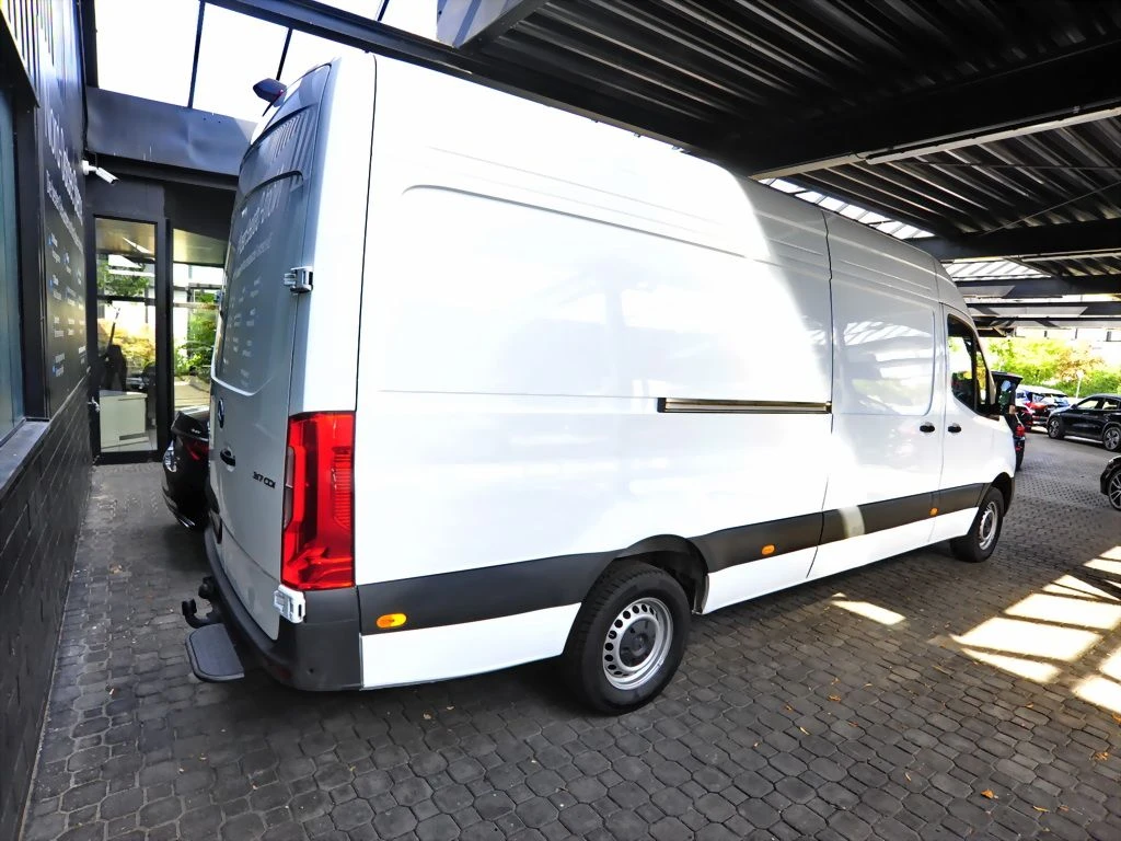 Mercedes-Benz-Sprinter 317-image-5