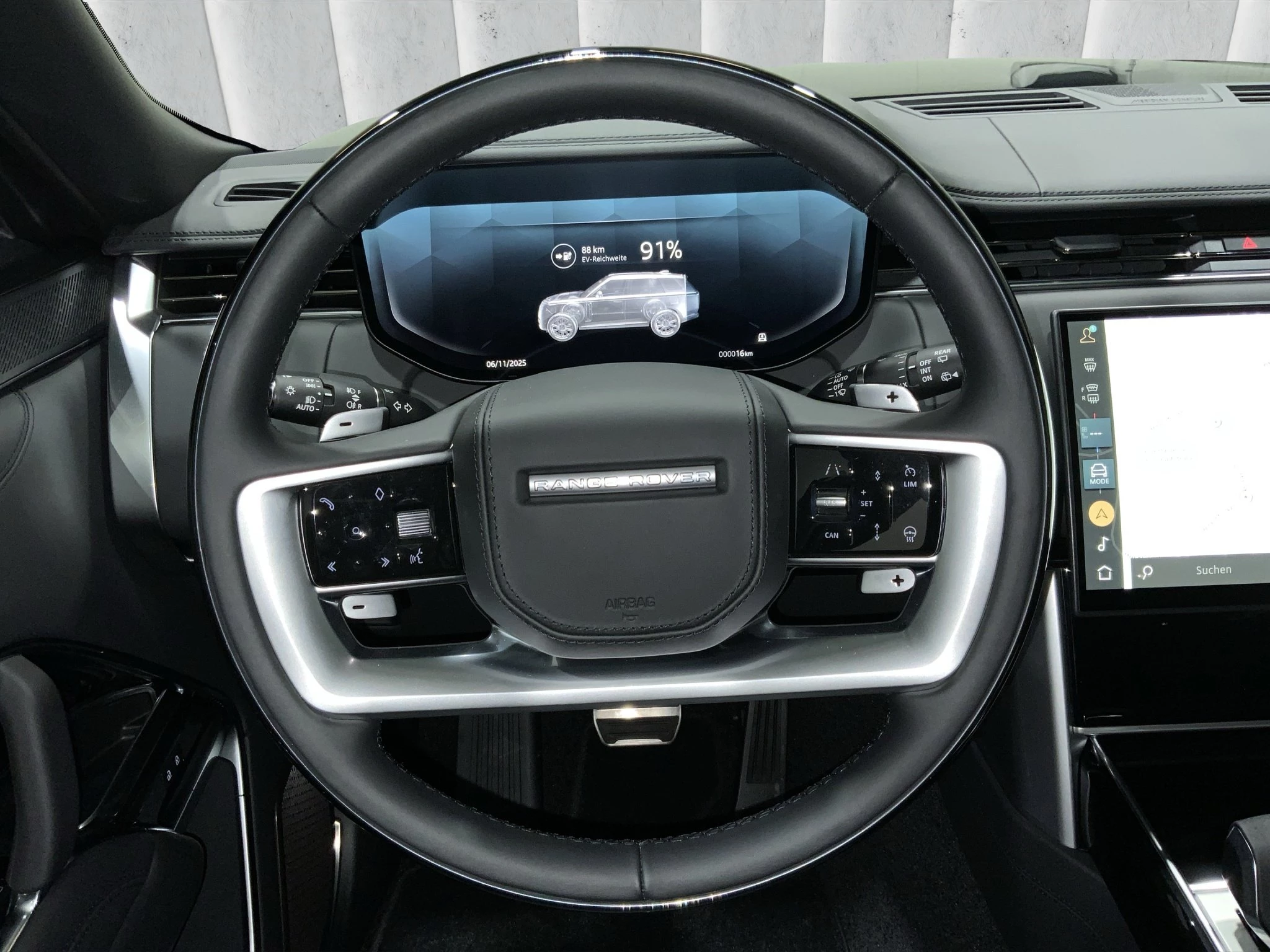 Land Rover-Range Rover-image-12