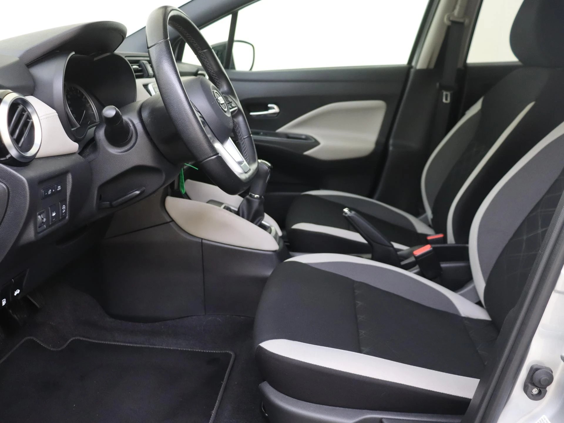 Nissan-Micra-image-14