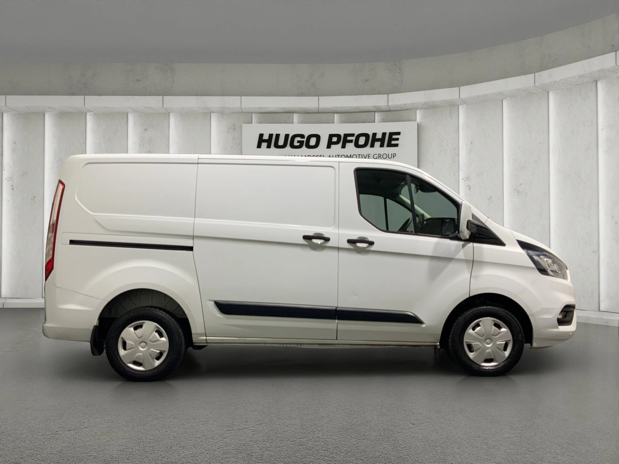 Ford-Transit Custom-image-5