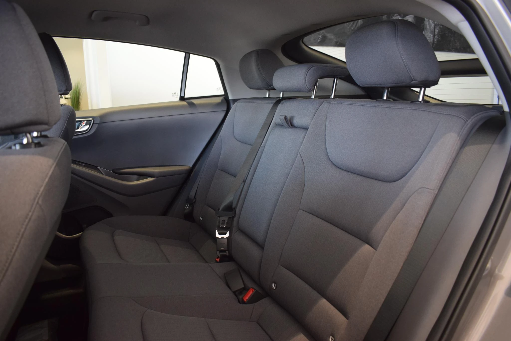 Hyundai-IONIQ-image-11