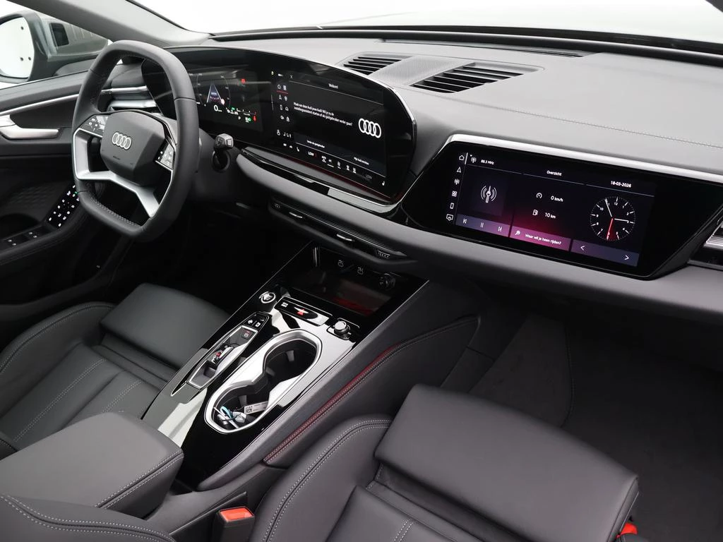 Audi A6 Avant Audi A6 Avant Advanced 2.0TDI QUATTRO DEMO 204PK *AUTOMAAT*360° CAMERA*TREKHAAK*PDC*NAVI*APP-CONNECT*...*