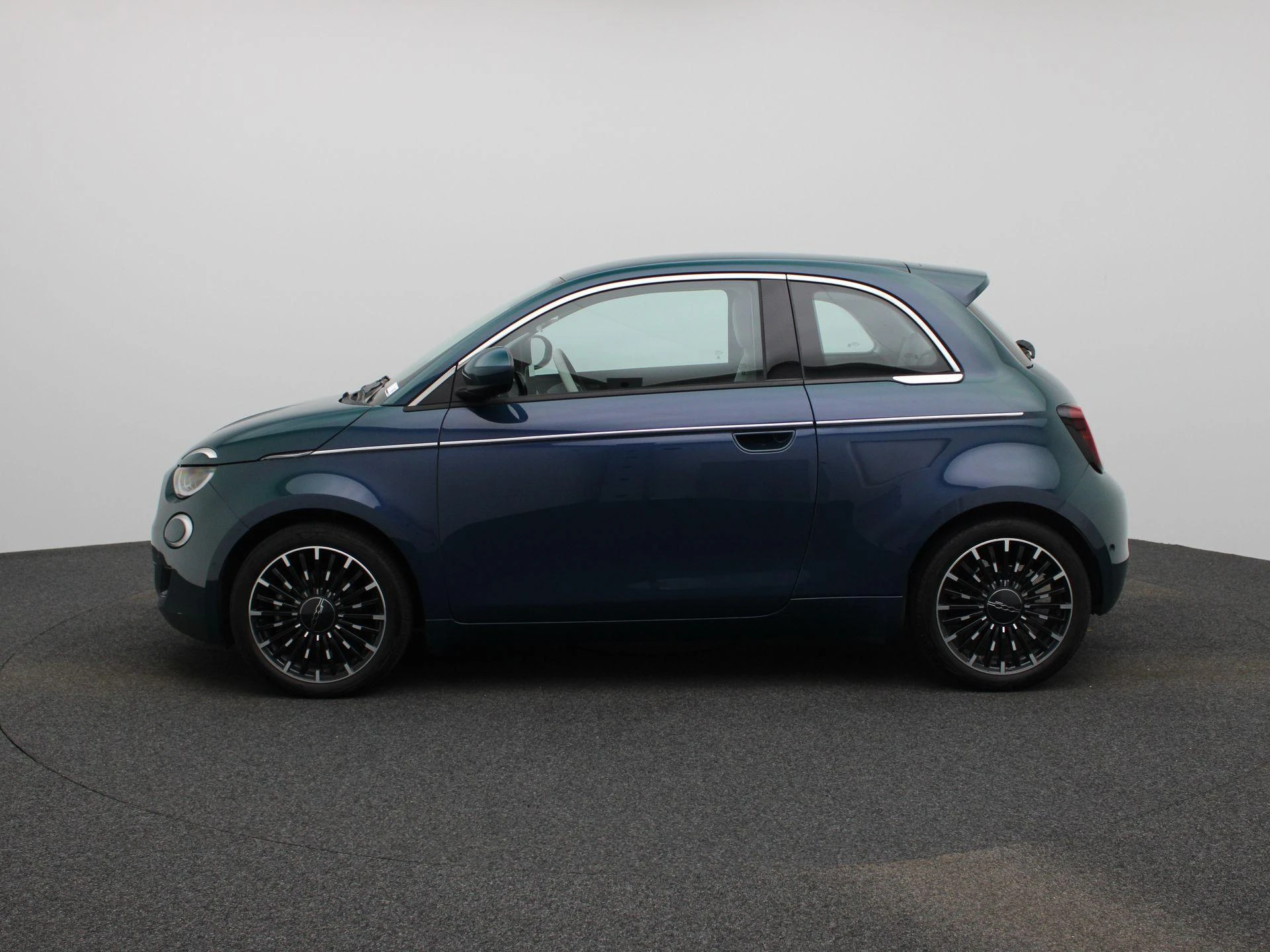 Fiat-500-image-3