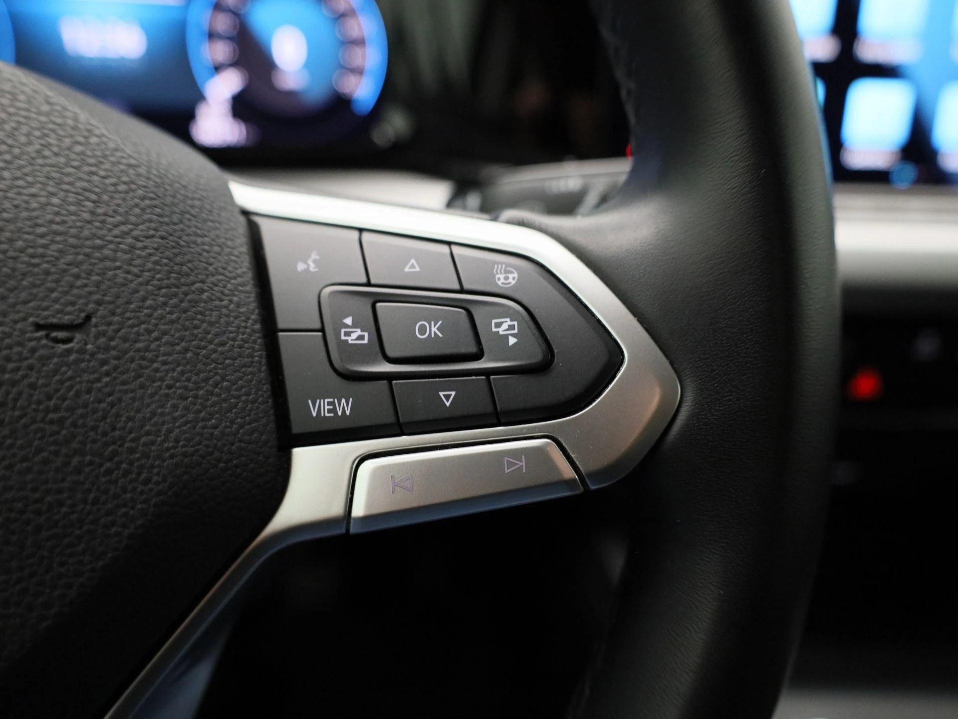 Volkswagen-Golf-image-15