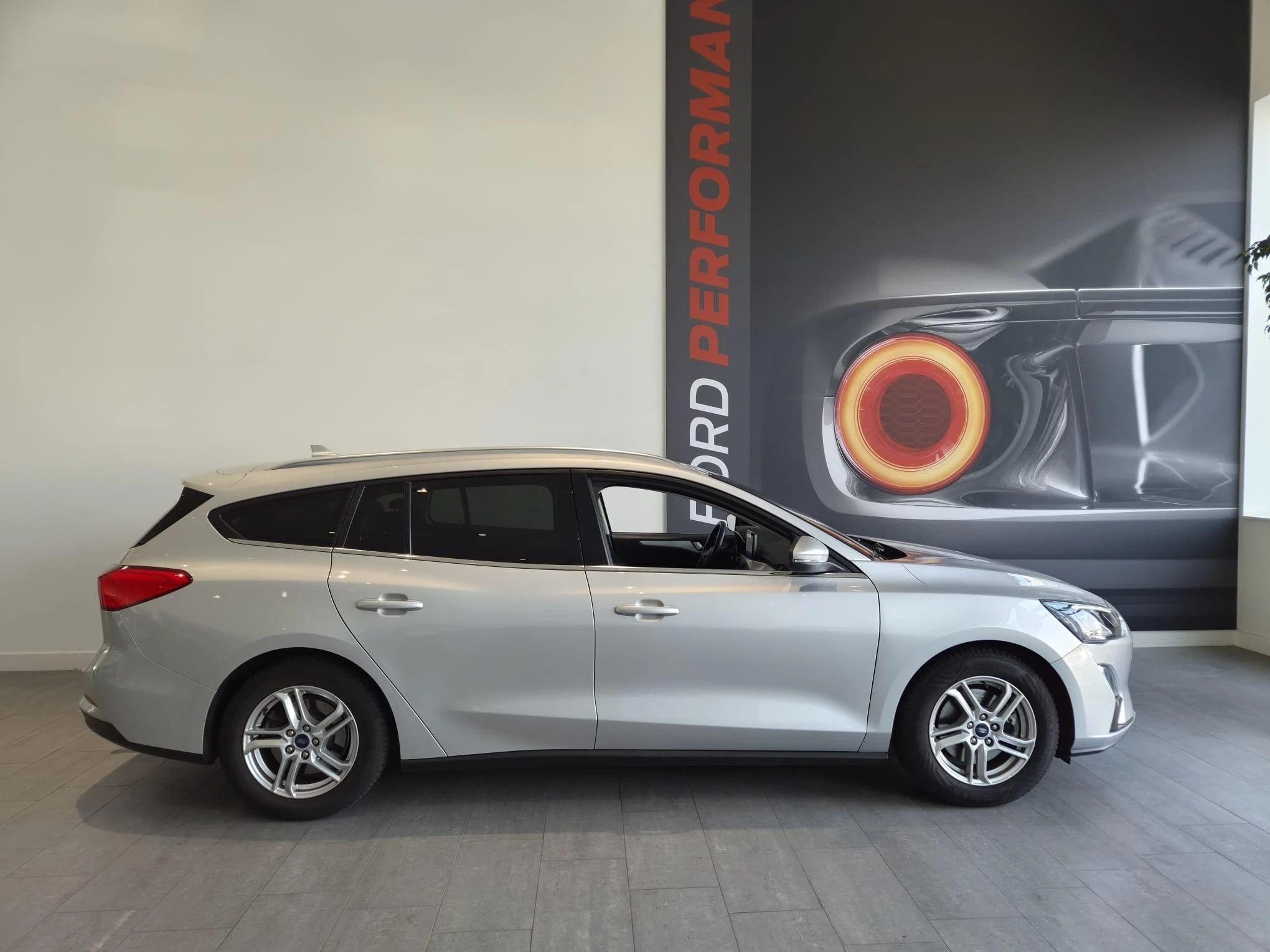 Ford-Focus-image-4