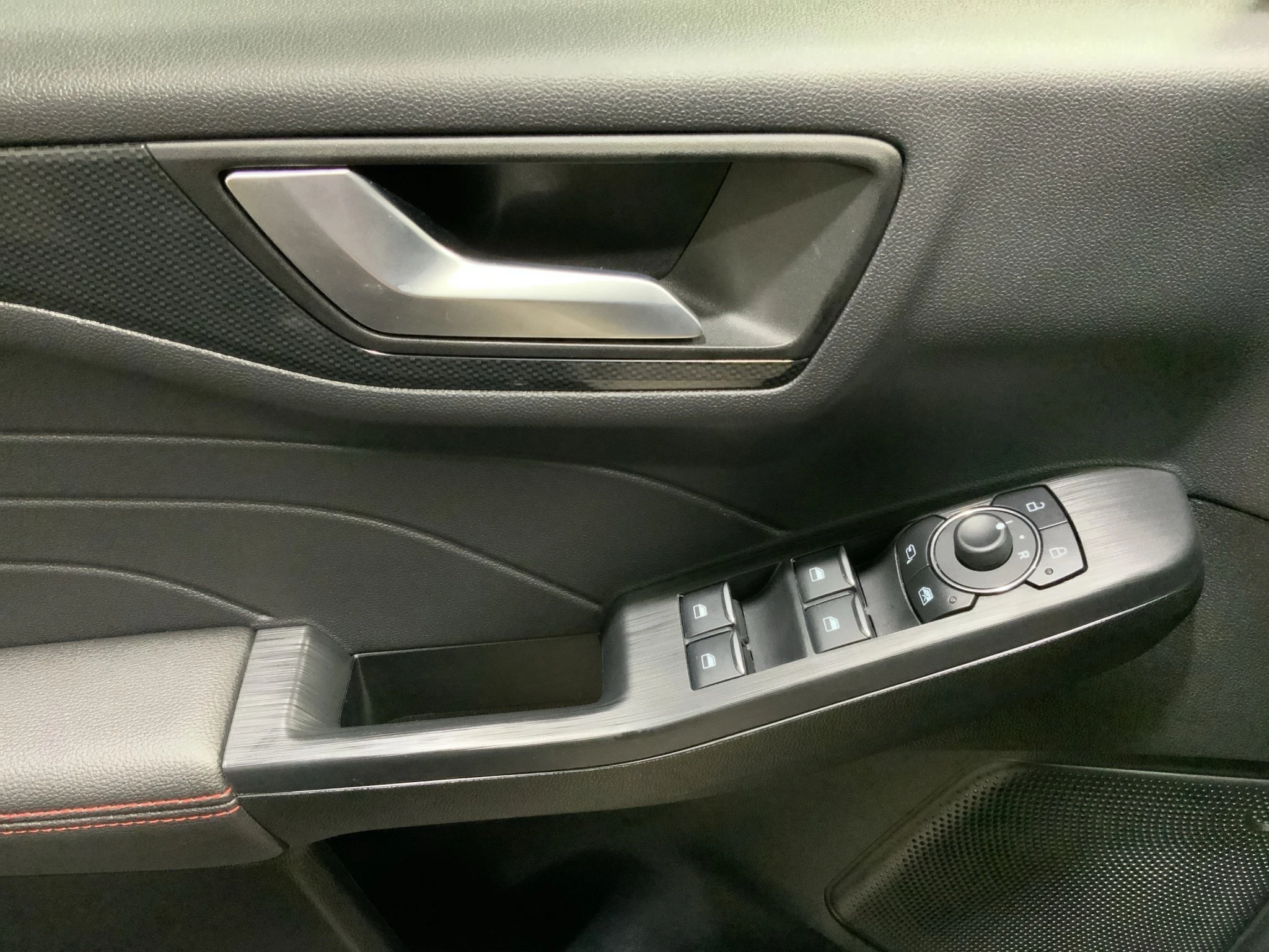 Ford-Kuga-image-15