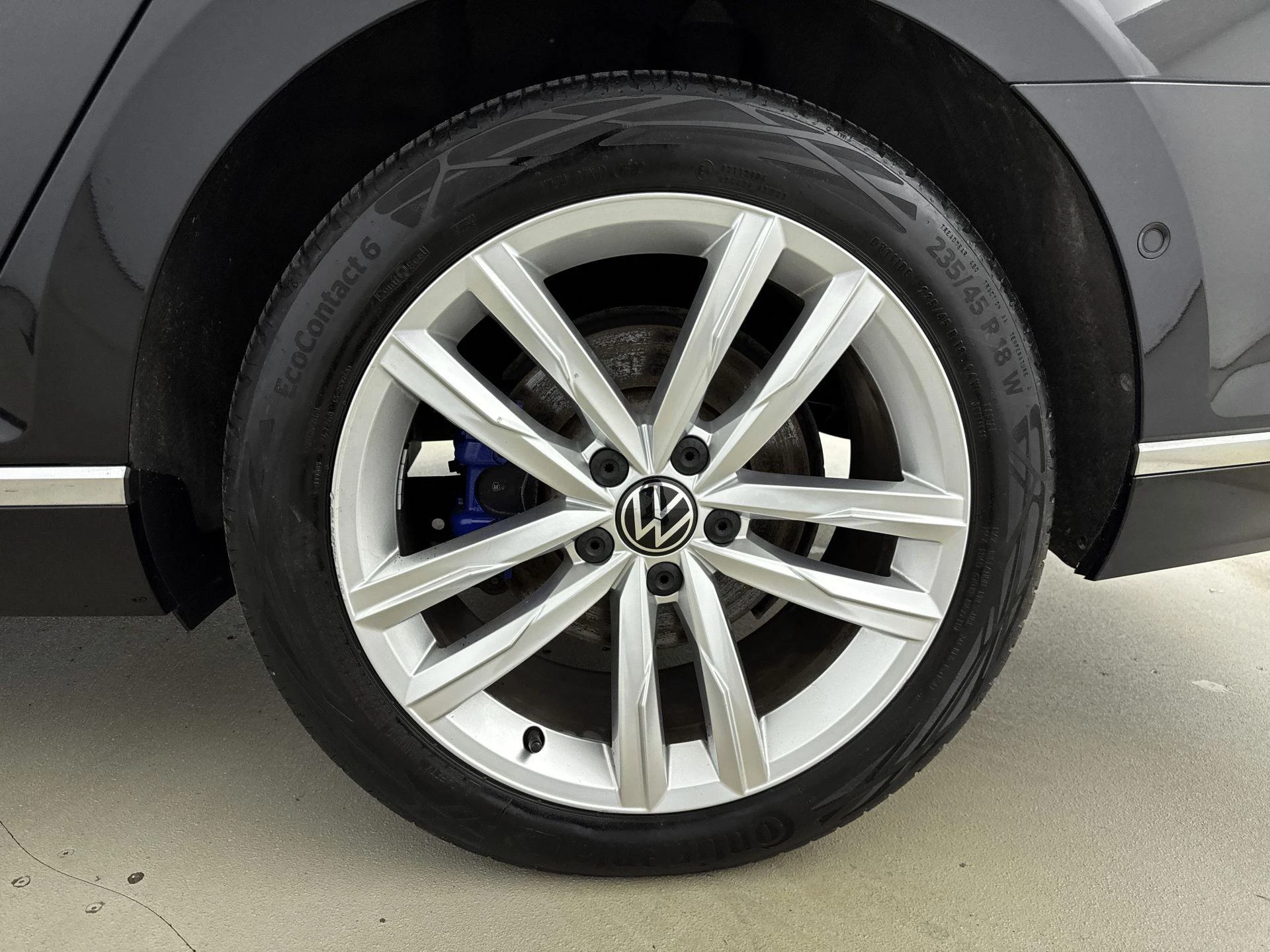 Volkswagen-Passat-image-27