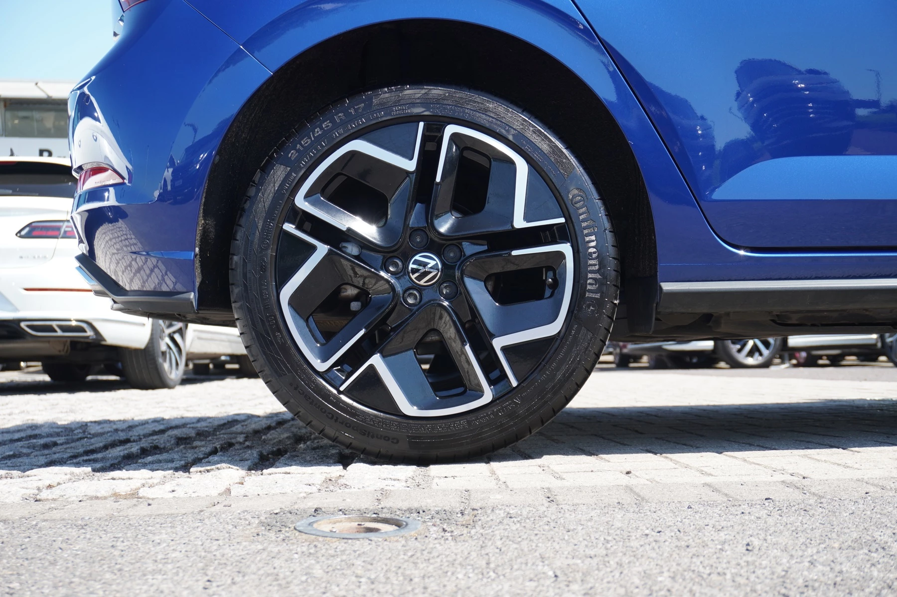Volkswagen-Polo-image-18