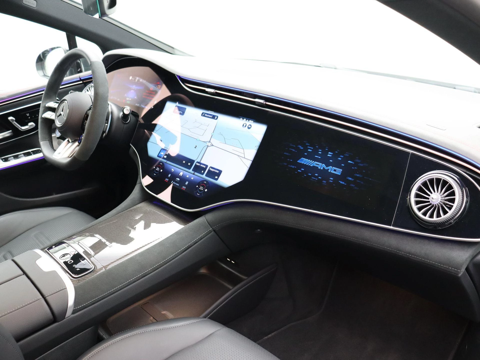 Mercedes-Benz-EQE-image-22