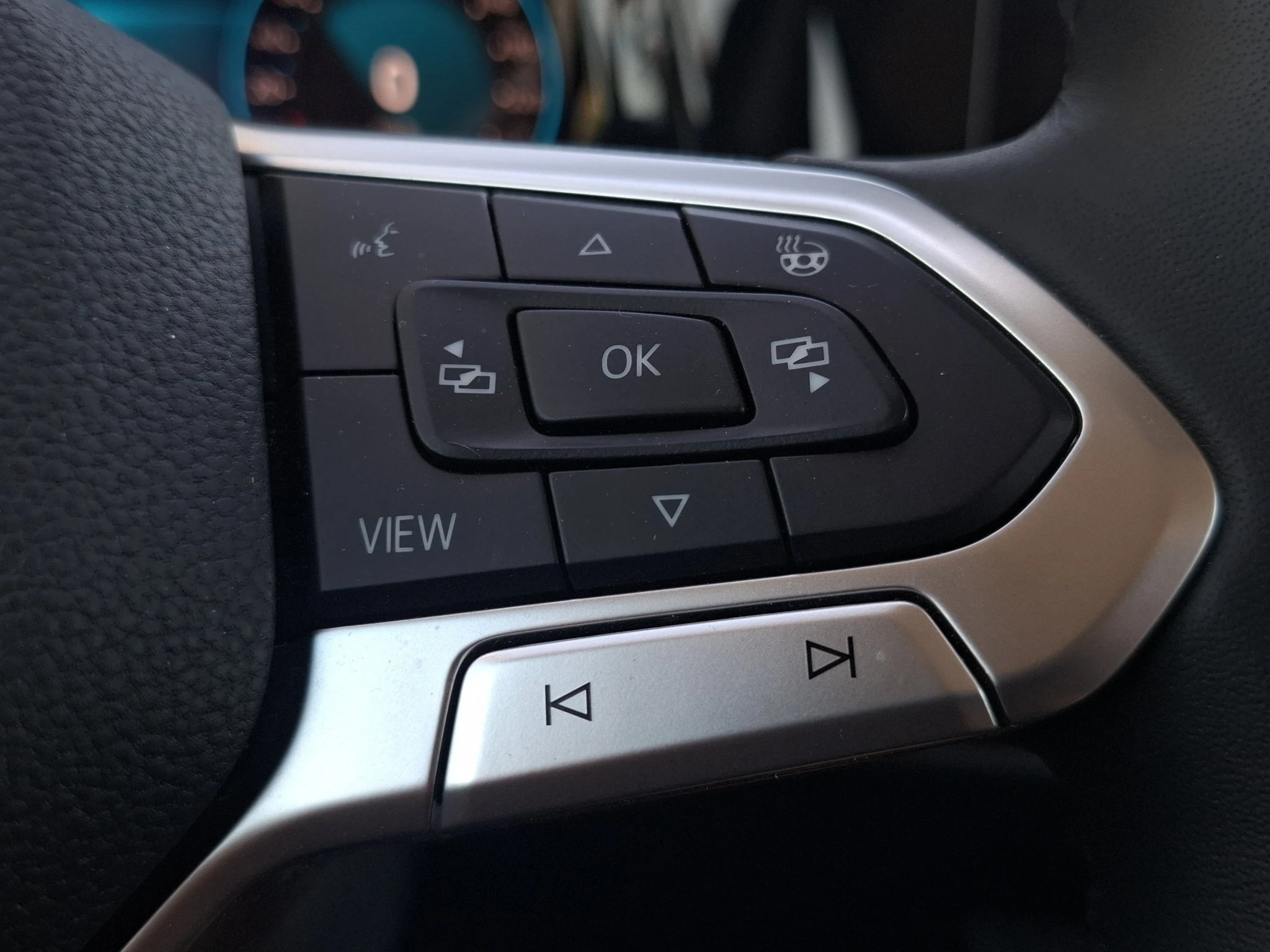 Volkswagen-Golf-image-20