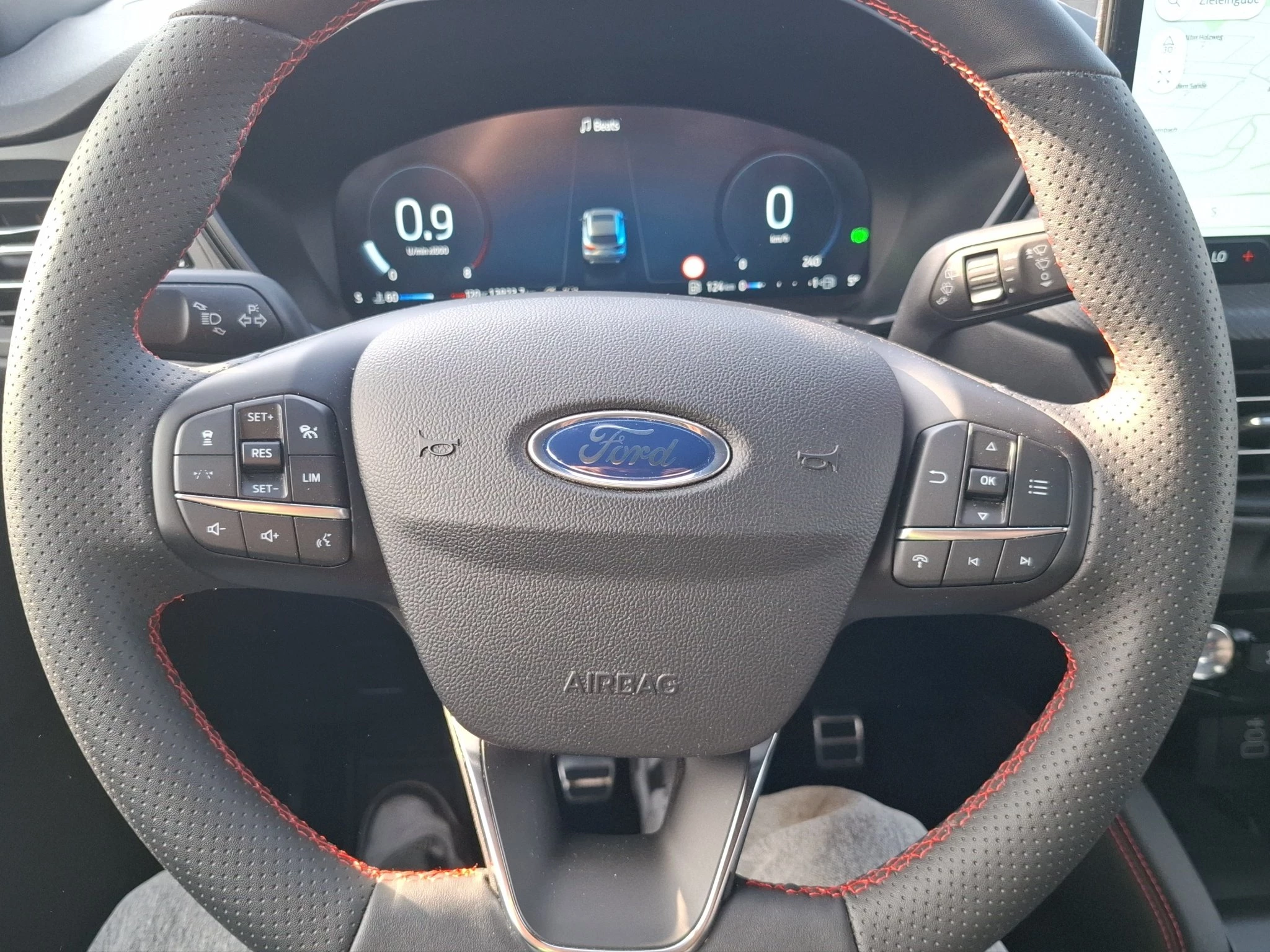 Ford Kuga ST-Line X*PANO*AHK*LED-MATRIX*360GRAD*ACC*NAVI*SOUND-SYS.