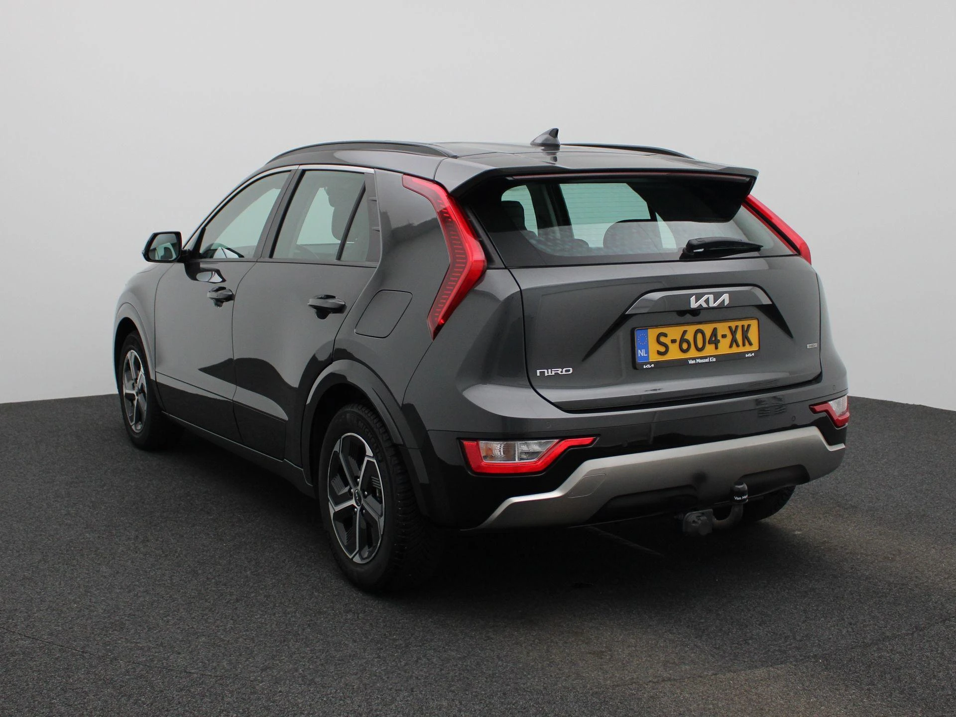 Kia-Niro-image-1