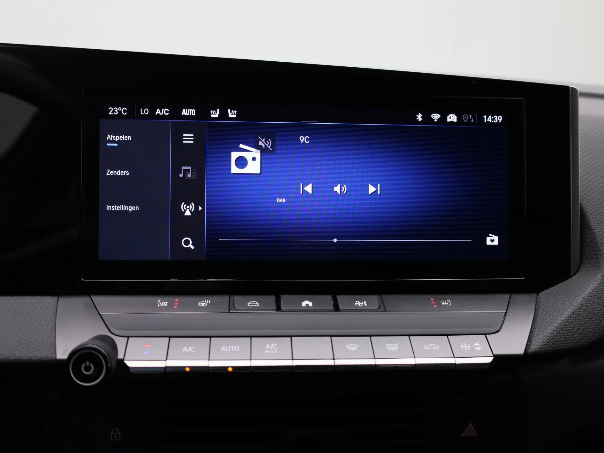 Opel-Astra-image-20