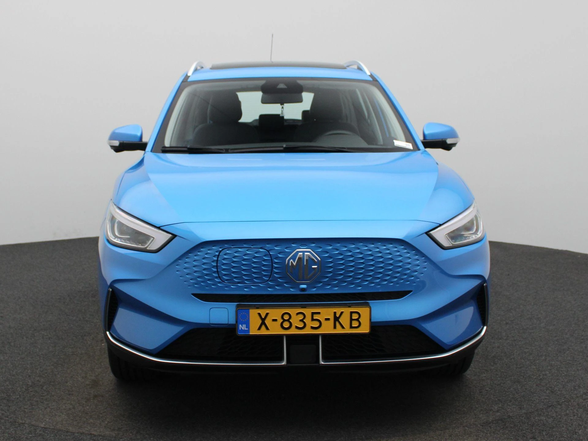 MG-ZS EV-image-2