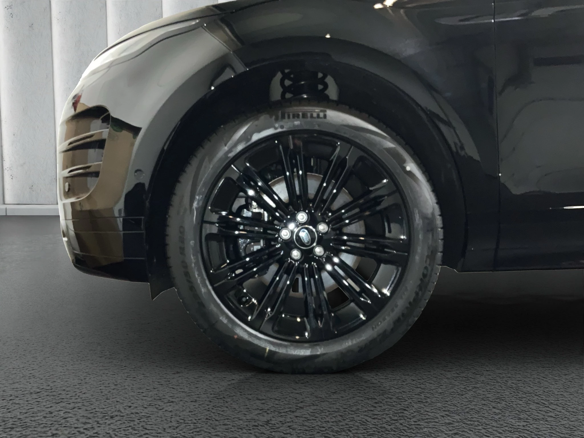 Land Rover-Range Rover Evoque-image-8