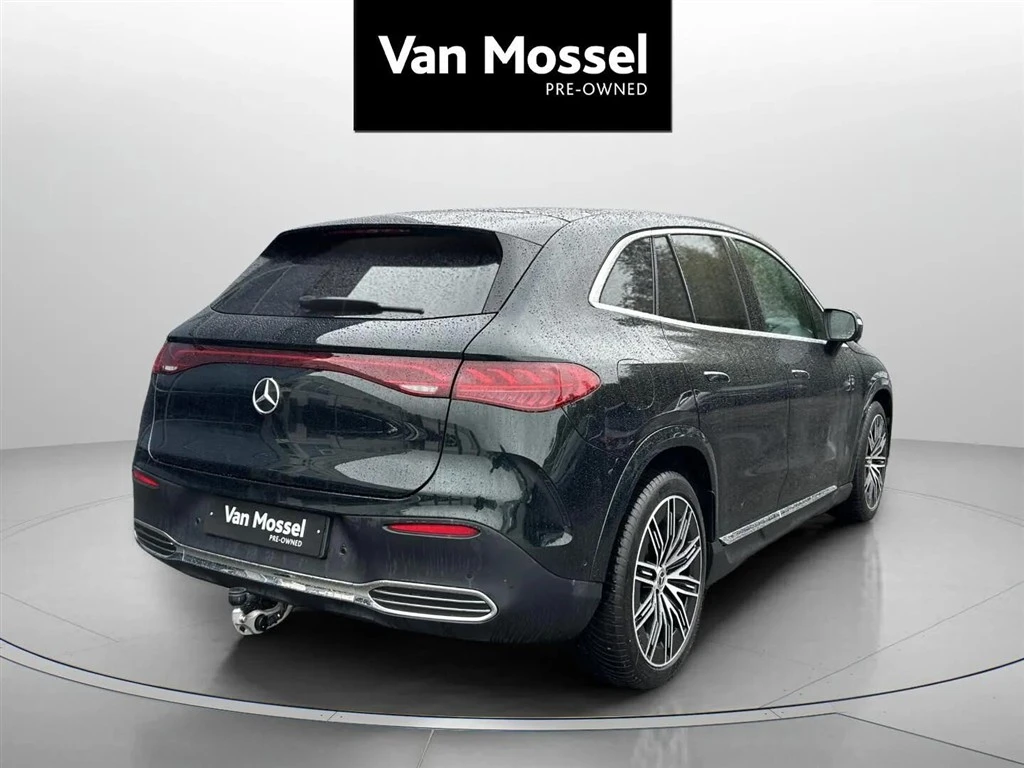 Mercedes-Benz-EQE-image-4