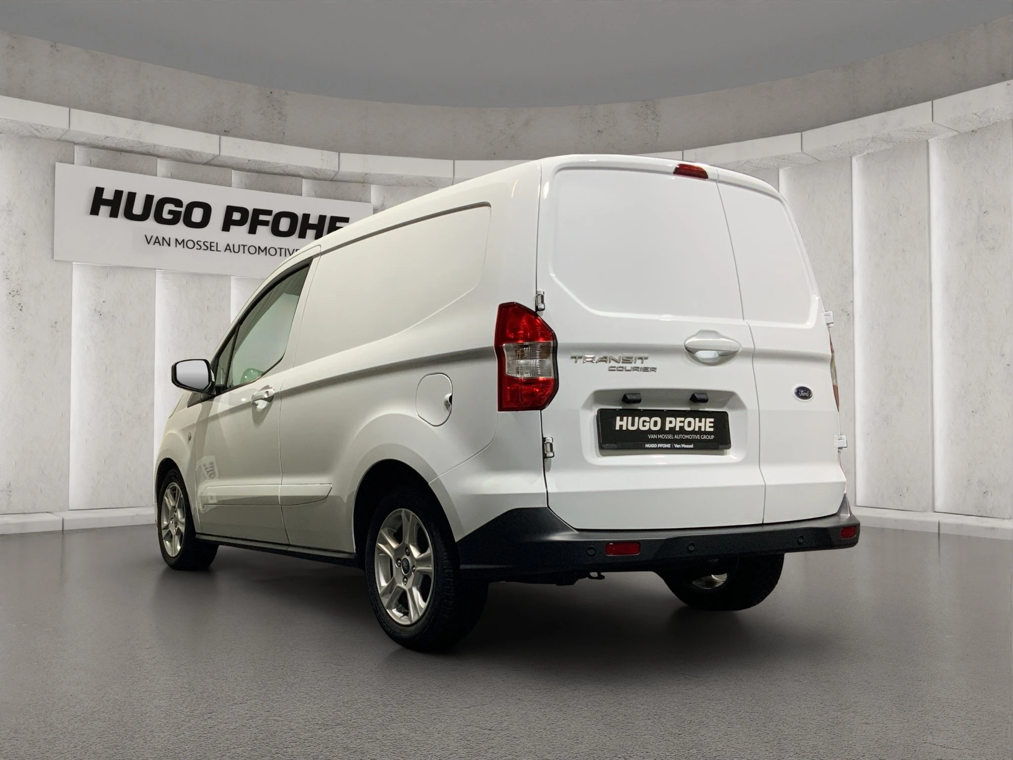 Ford-Transit Courier-image-2