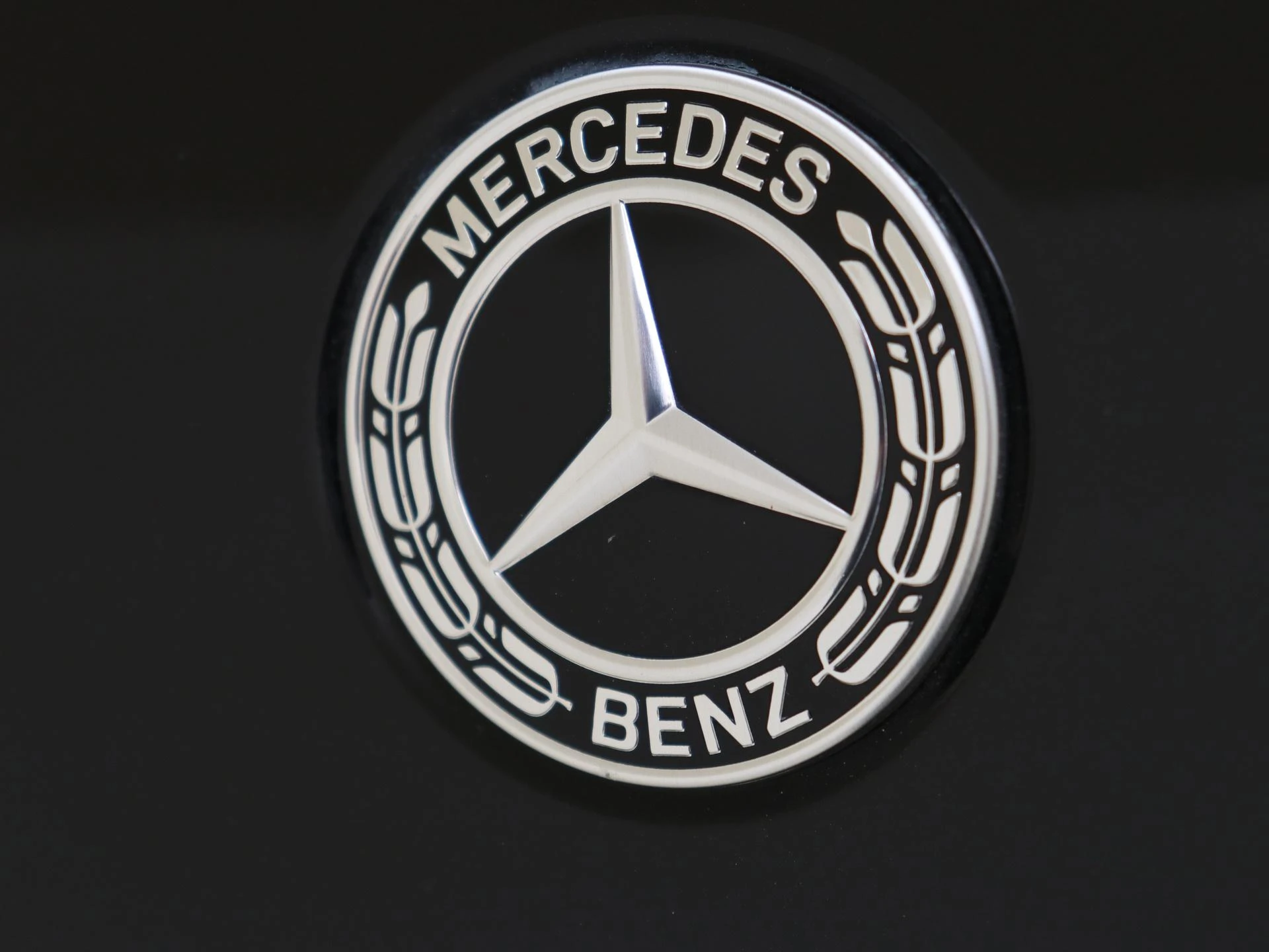 Mercedes-Benz-GLC-image-29