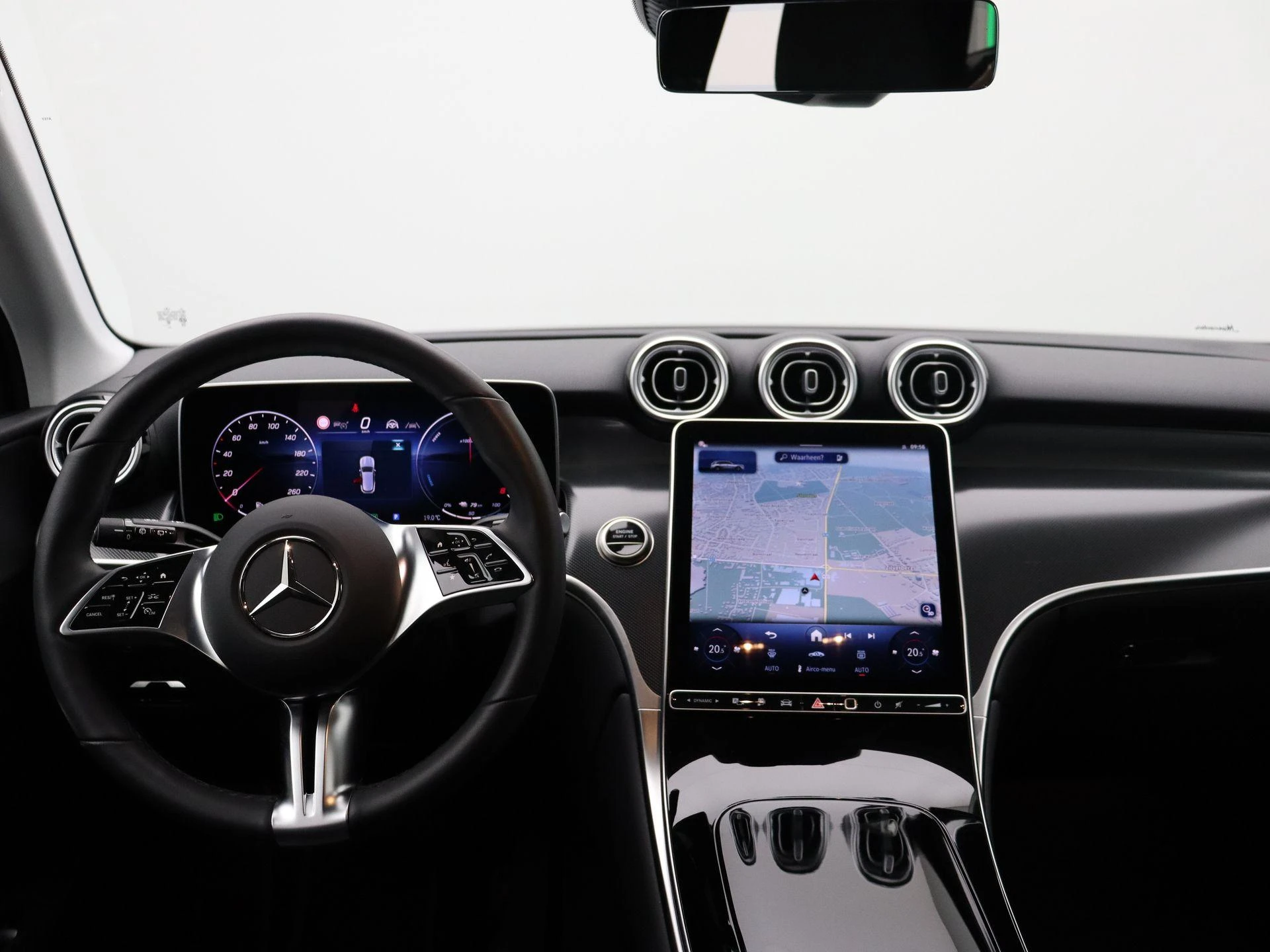Mercedes-Benz GLC 300 e SUV Luxury Line + LEDER + DIGITAL LIGHT + TREKHAAK + 360 CAMERA +