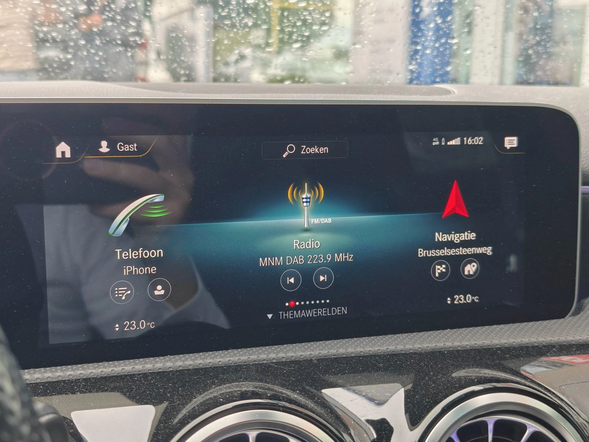 Mercedes-Benz-A-Klasse-image-9