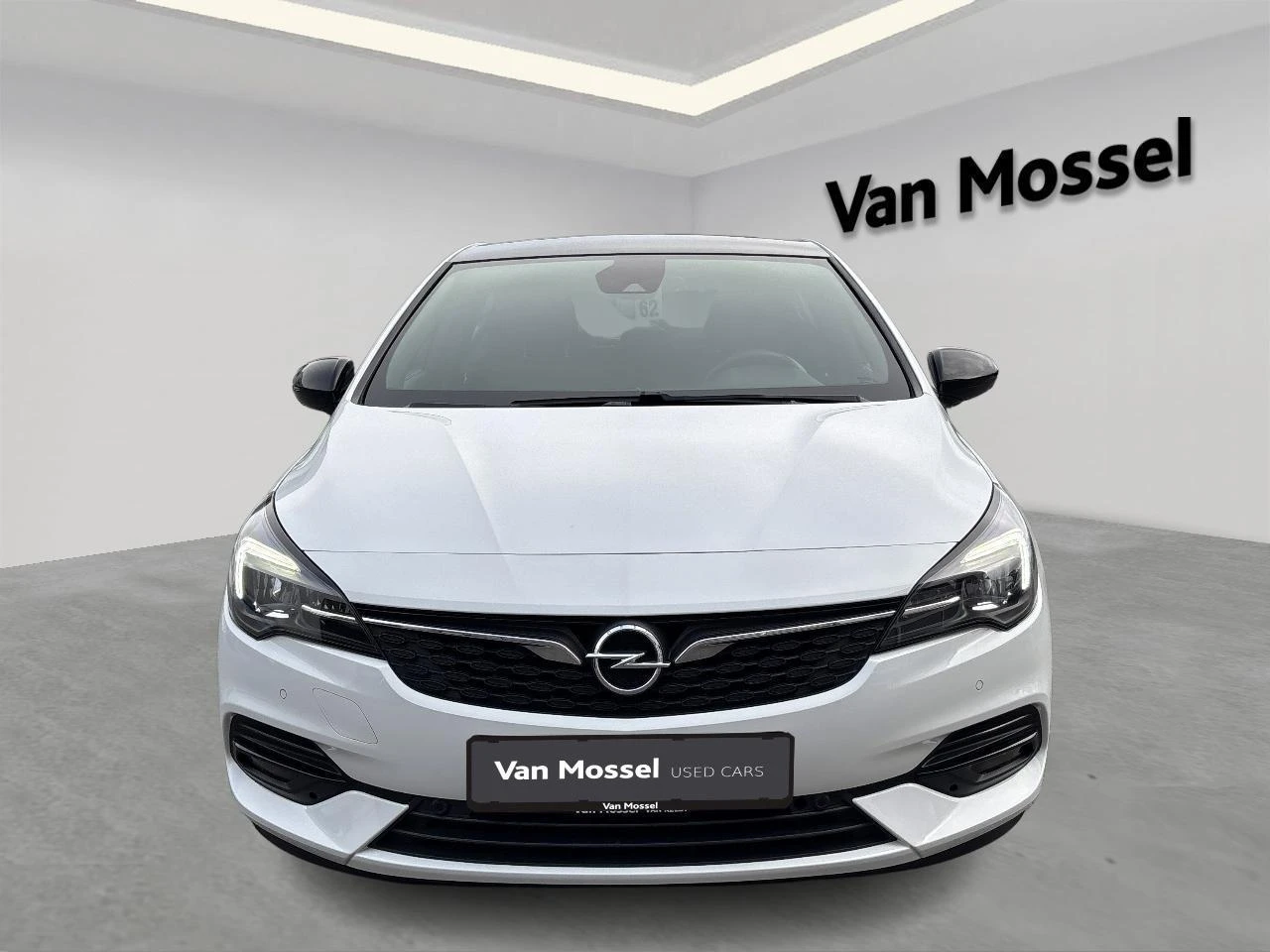 Opel-Astra-image-1