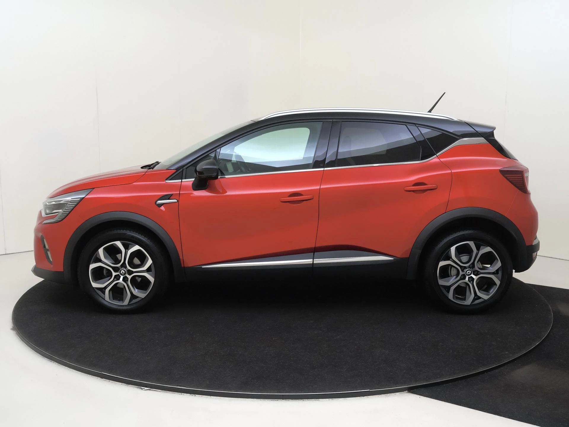 Renault-Captur-image-7