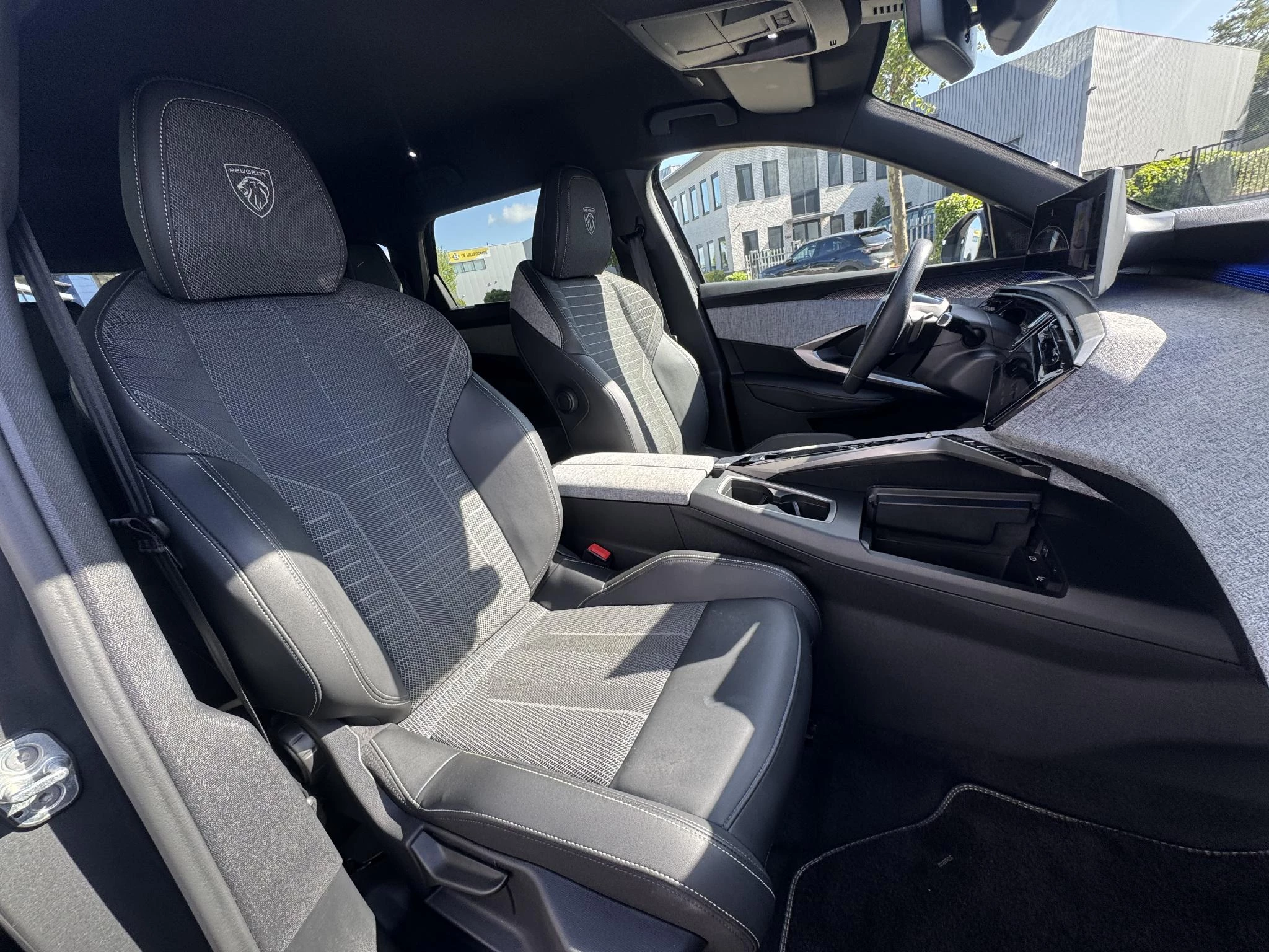 Peugeot-5008-image-15