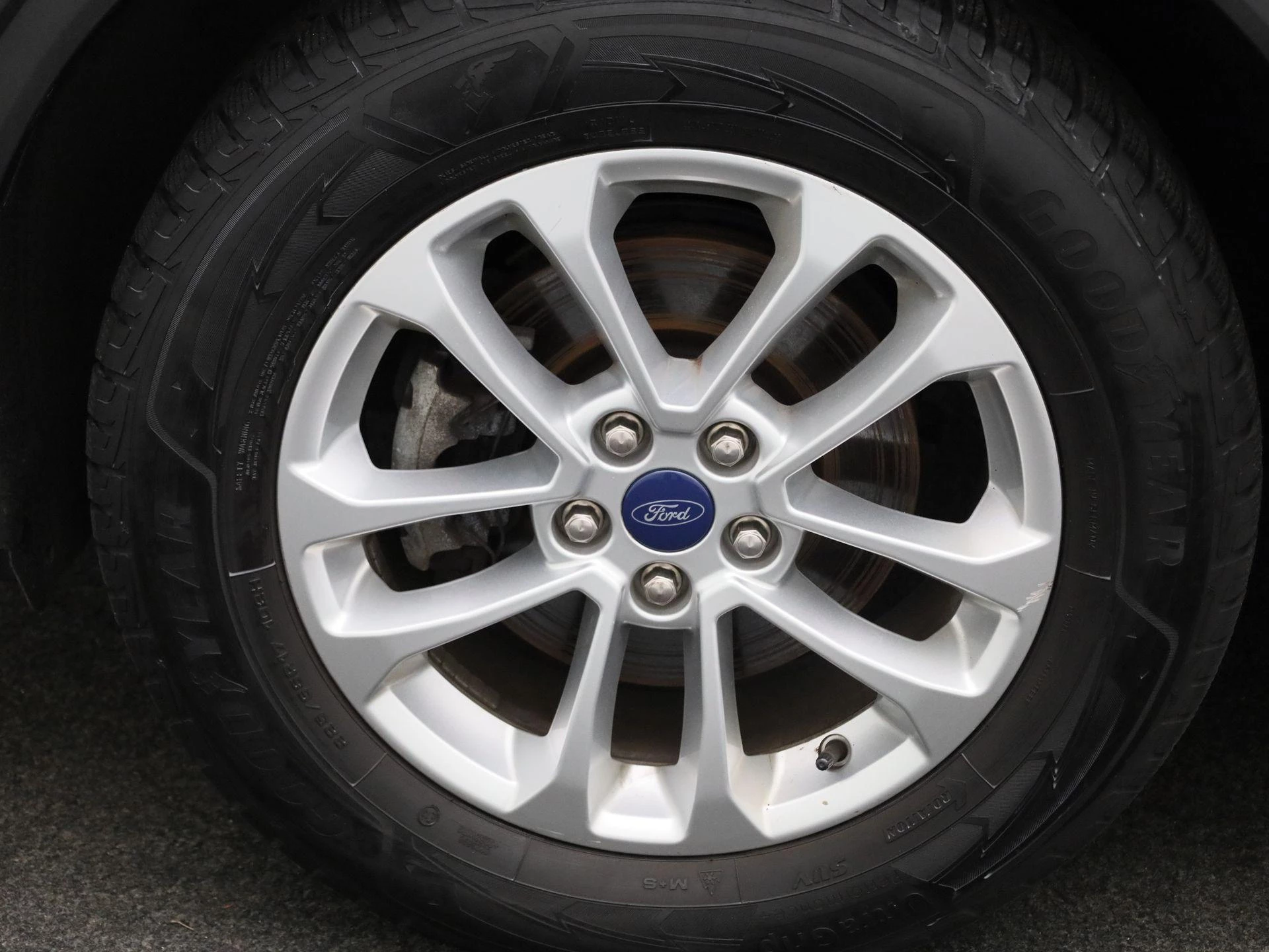 Ford-Kuga-image-11