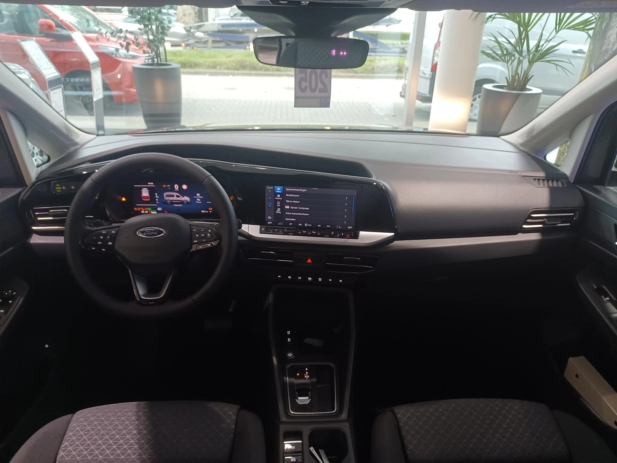 Ford-Tourneo Connect-image-8