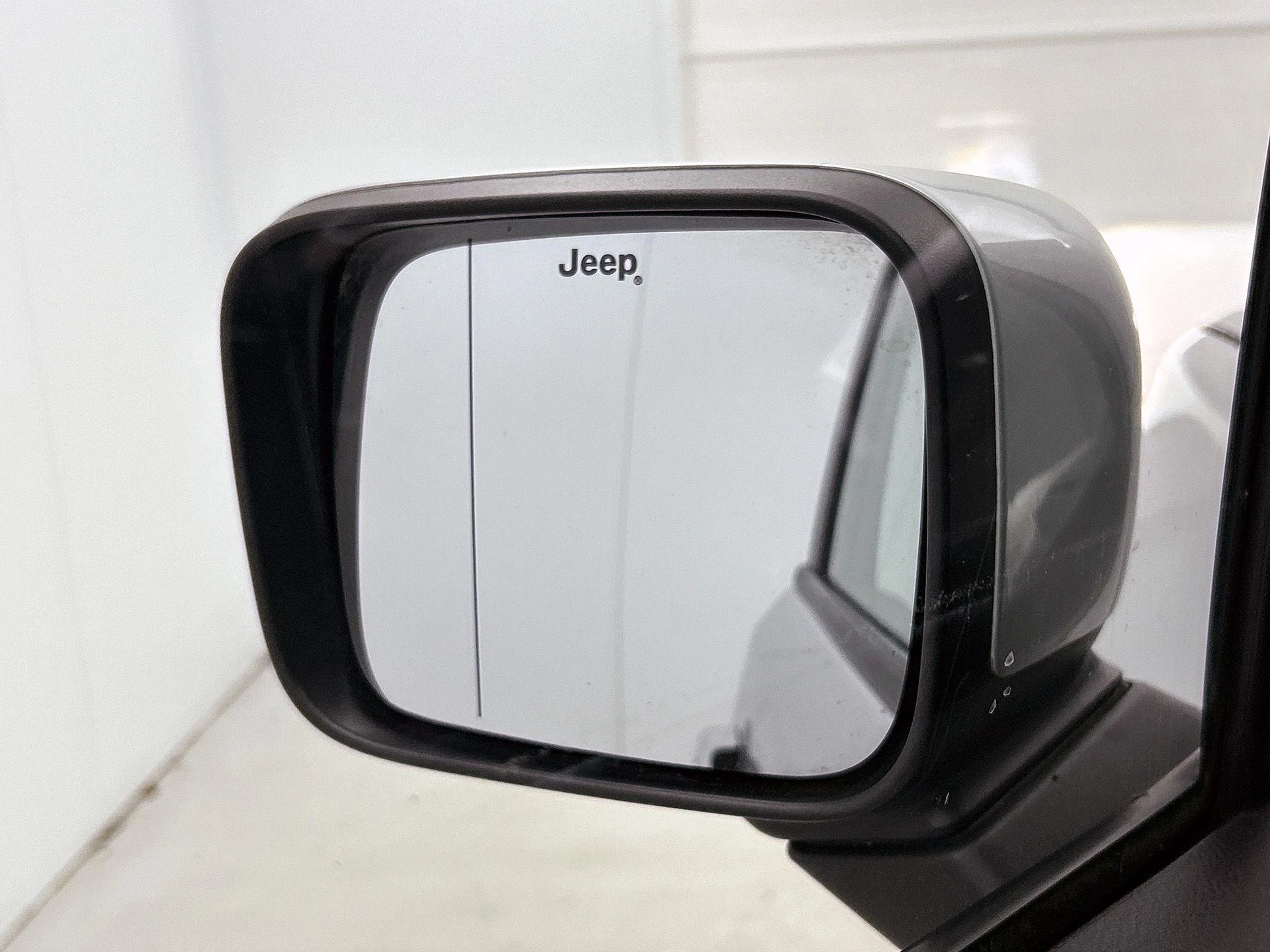 Jeep-Renegade-image-22