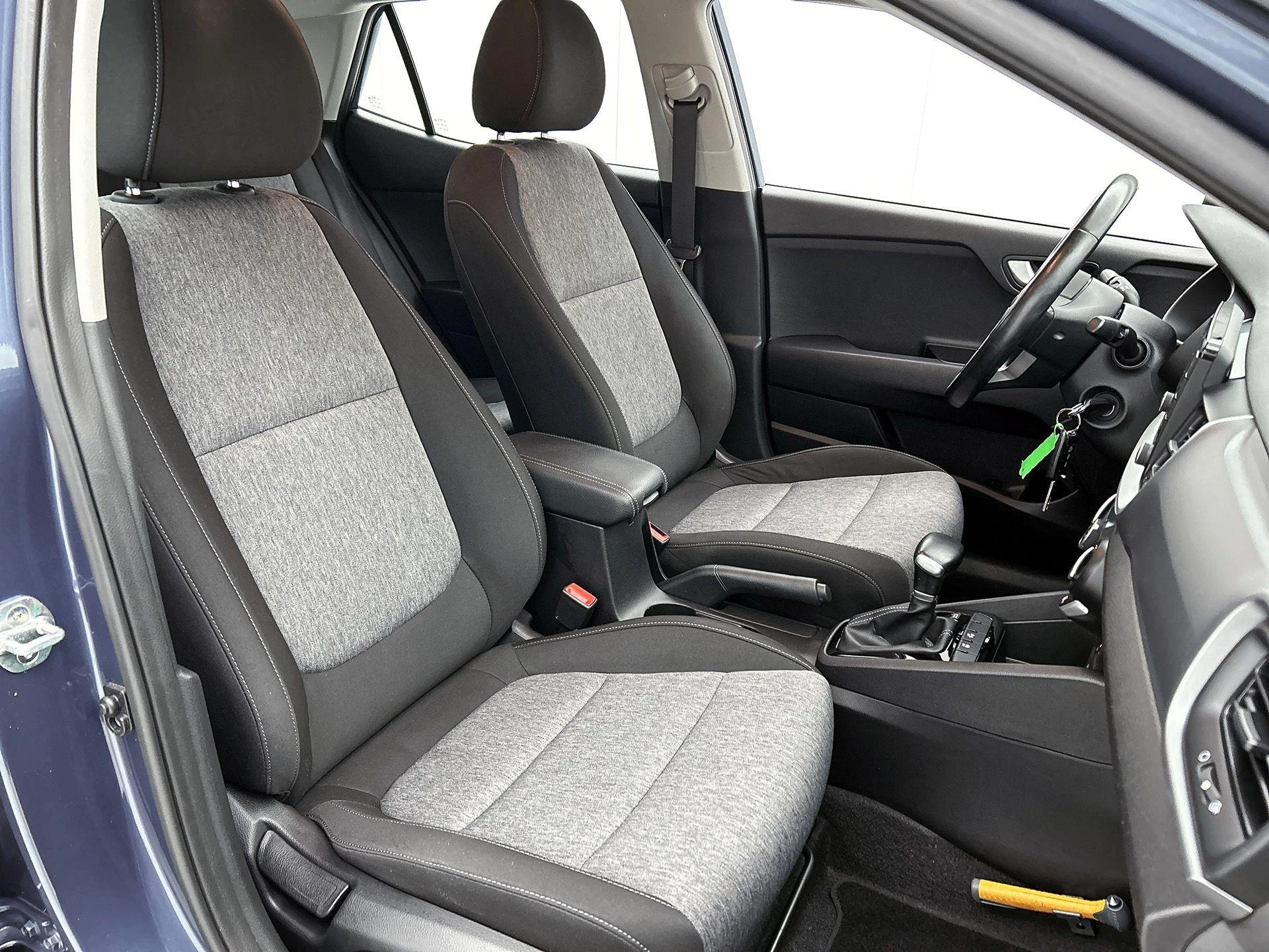 Kia-Stonic-image-35
