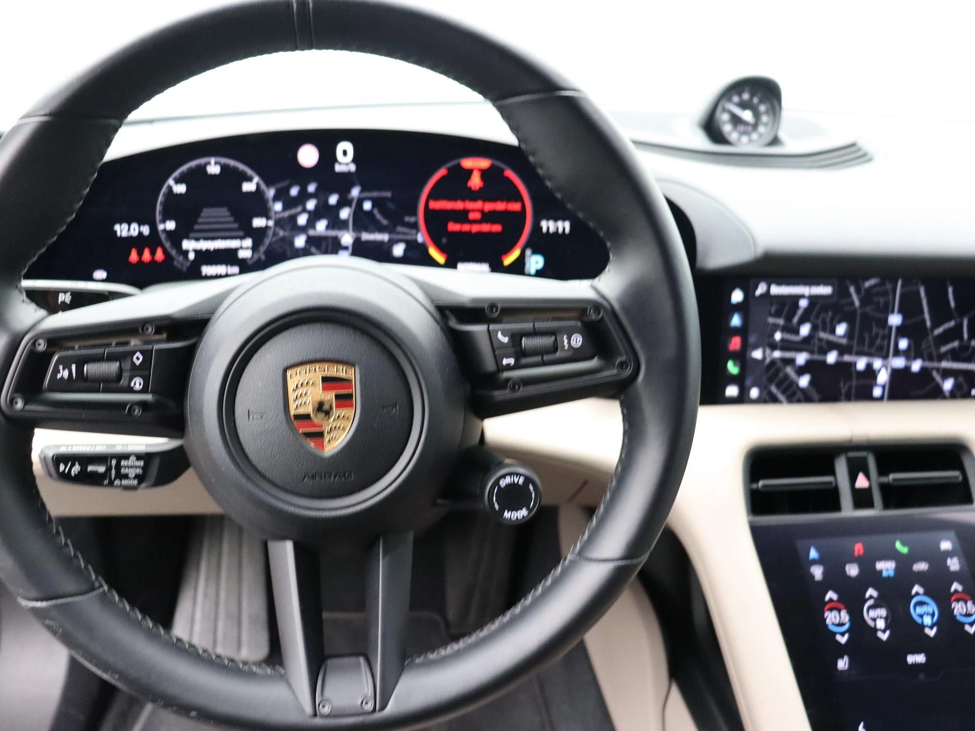 Porsche-Taycan-image-17