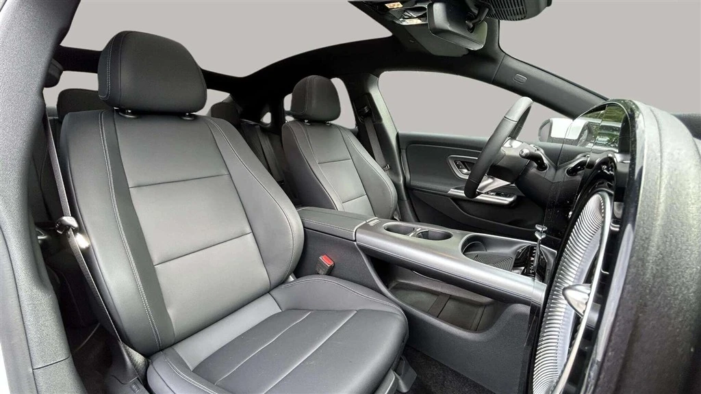 Mercedes-Benz-CLA-image-17