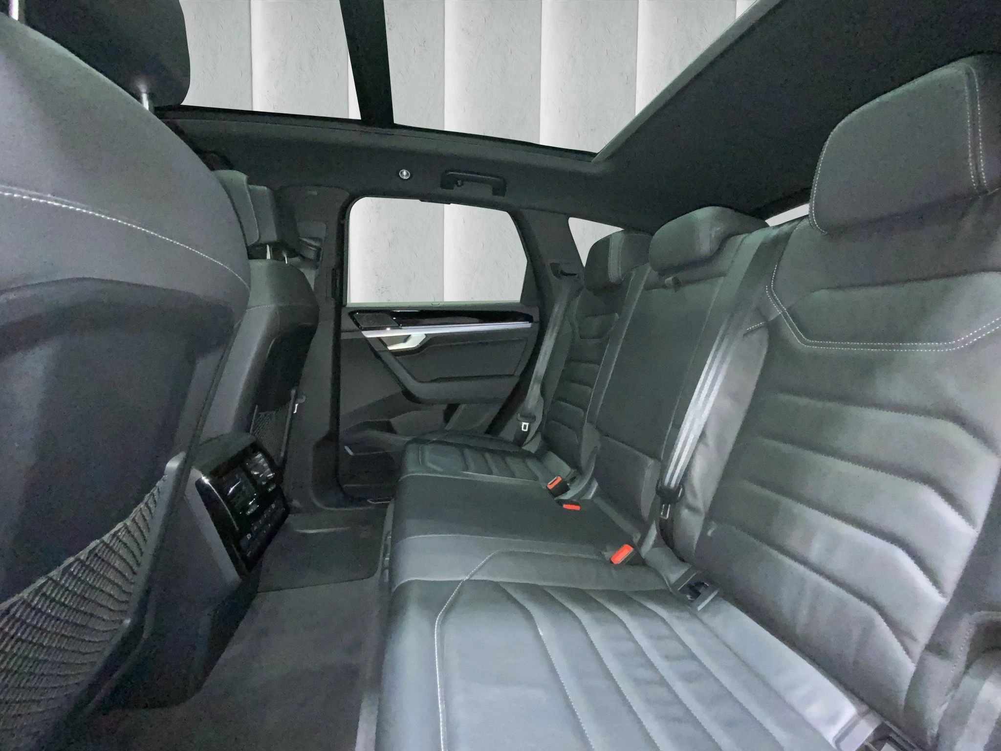 Volkswagen Touareg 4.0 V8 TDI R-Line (EURO 6d-TEMP)