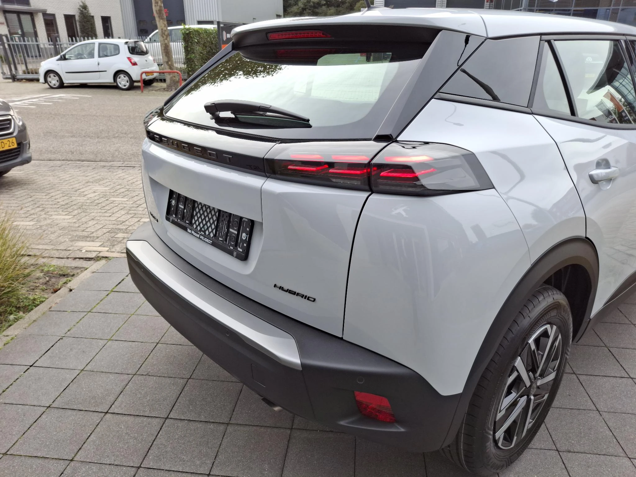 Peugeot-2008-image-11