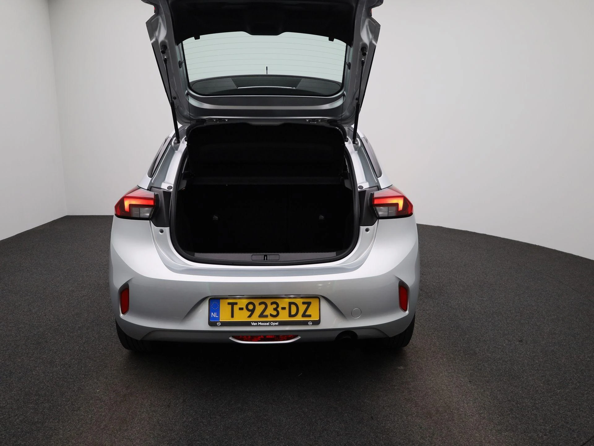 Opel-Corsa-image-11
