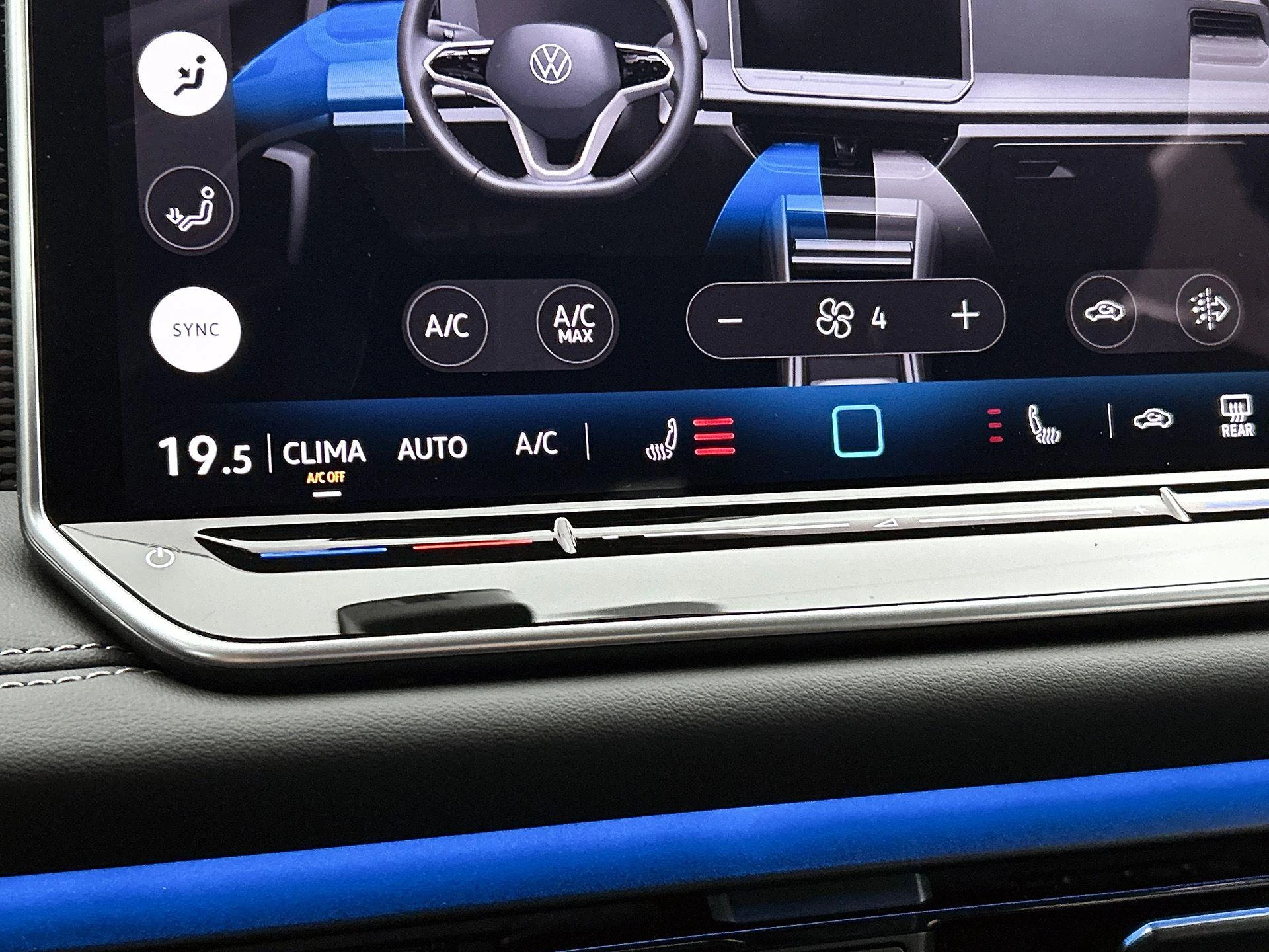 Volkswagen-Tiguan-image-7