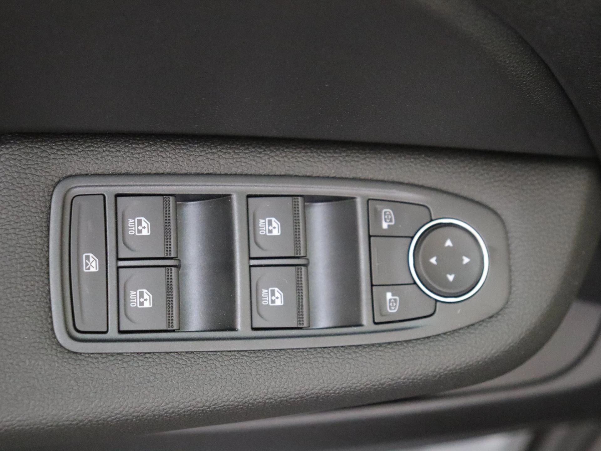 Renault-Clio-image-21