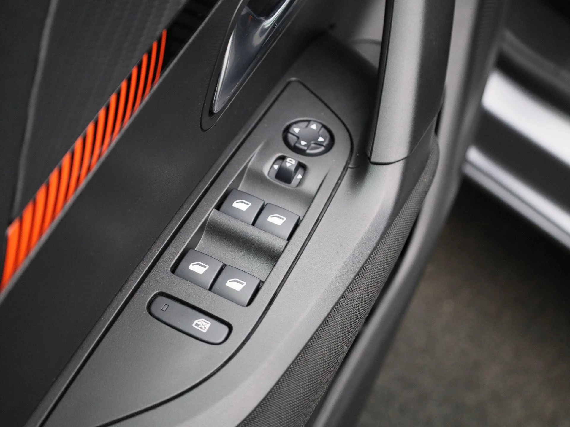 Peugeot-2008-image-23