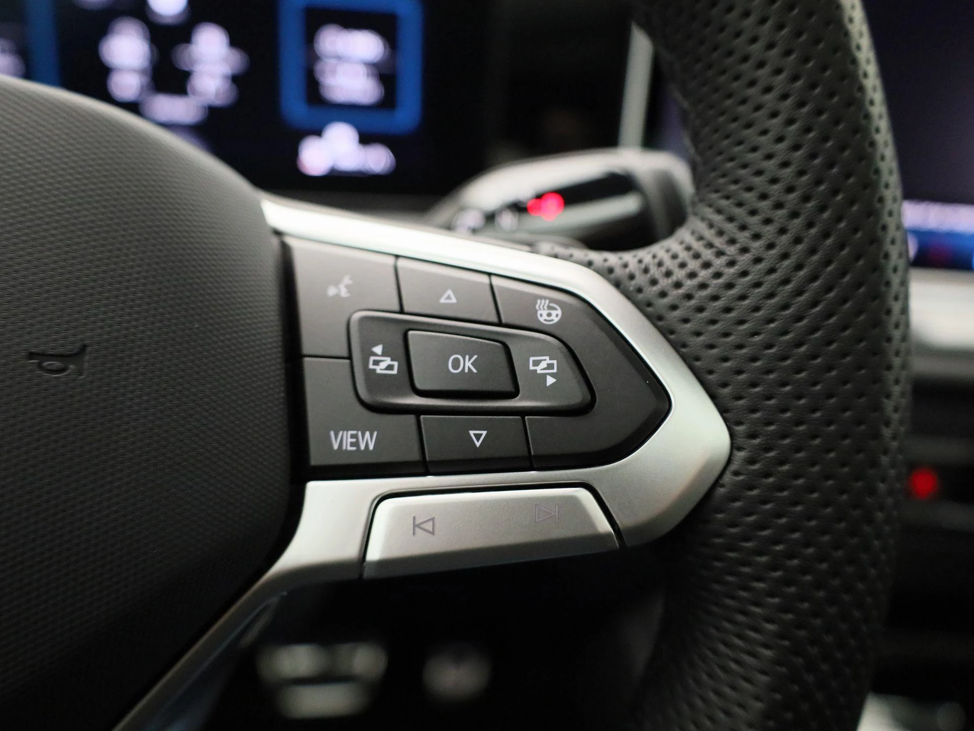 Volkswagen-Tiguan-image-20