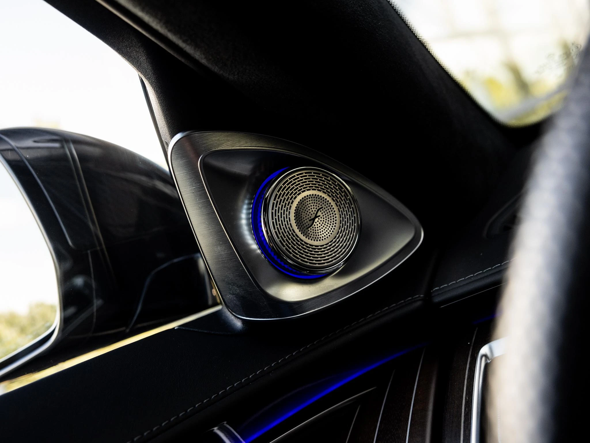 Mercedes-Benz-S-Klasse-image-55
