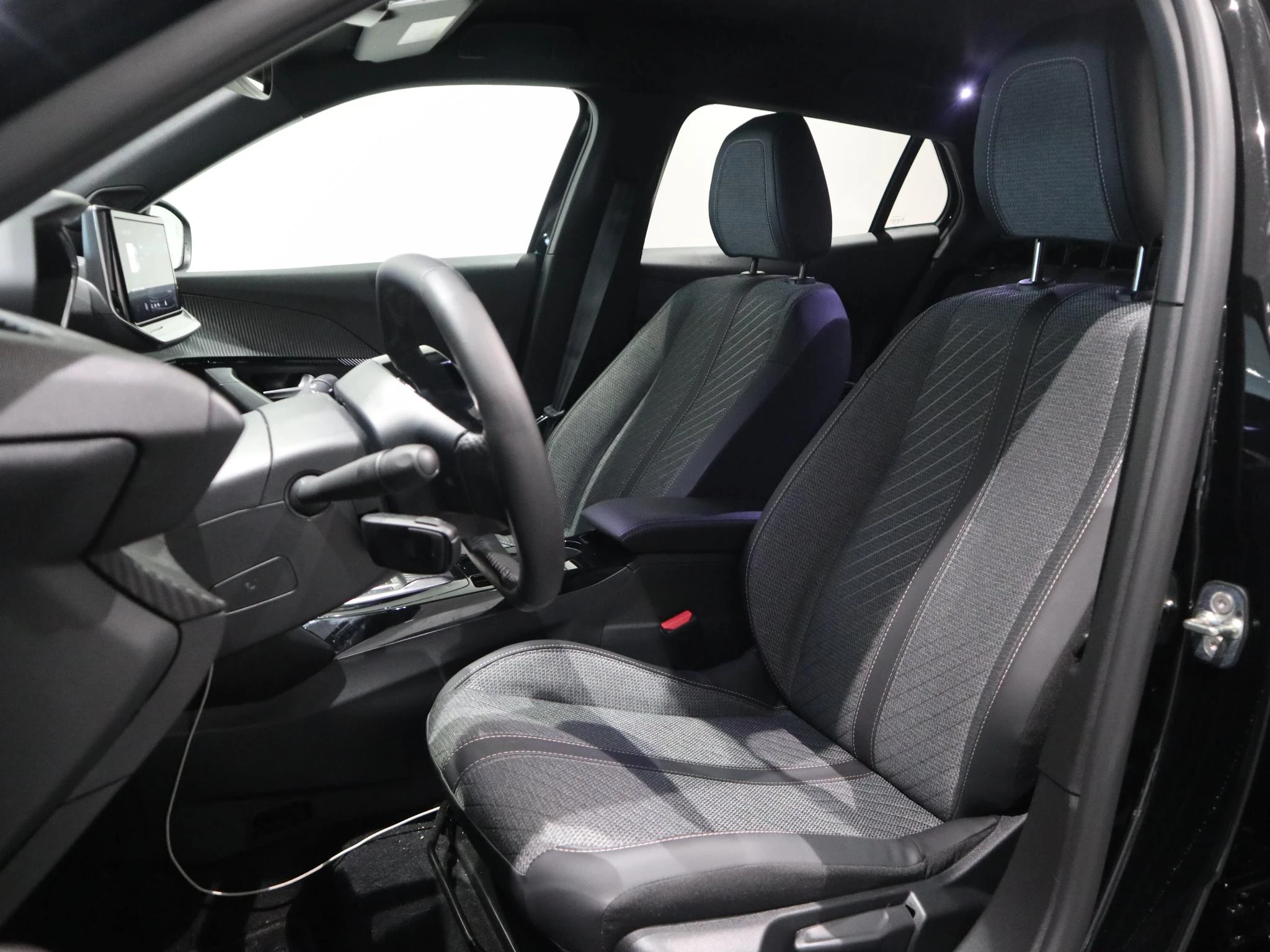 Peugeot-2008-image-18