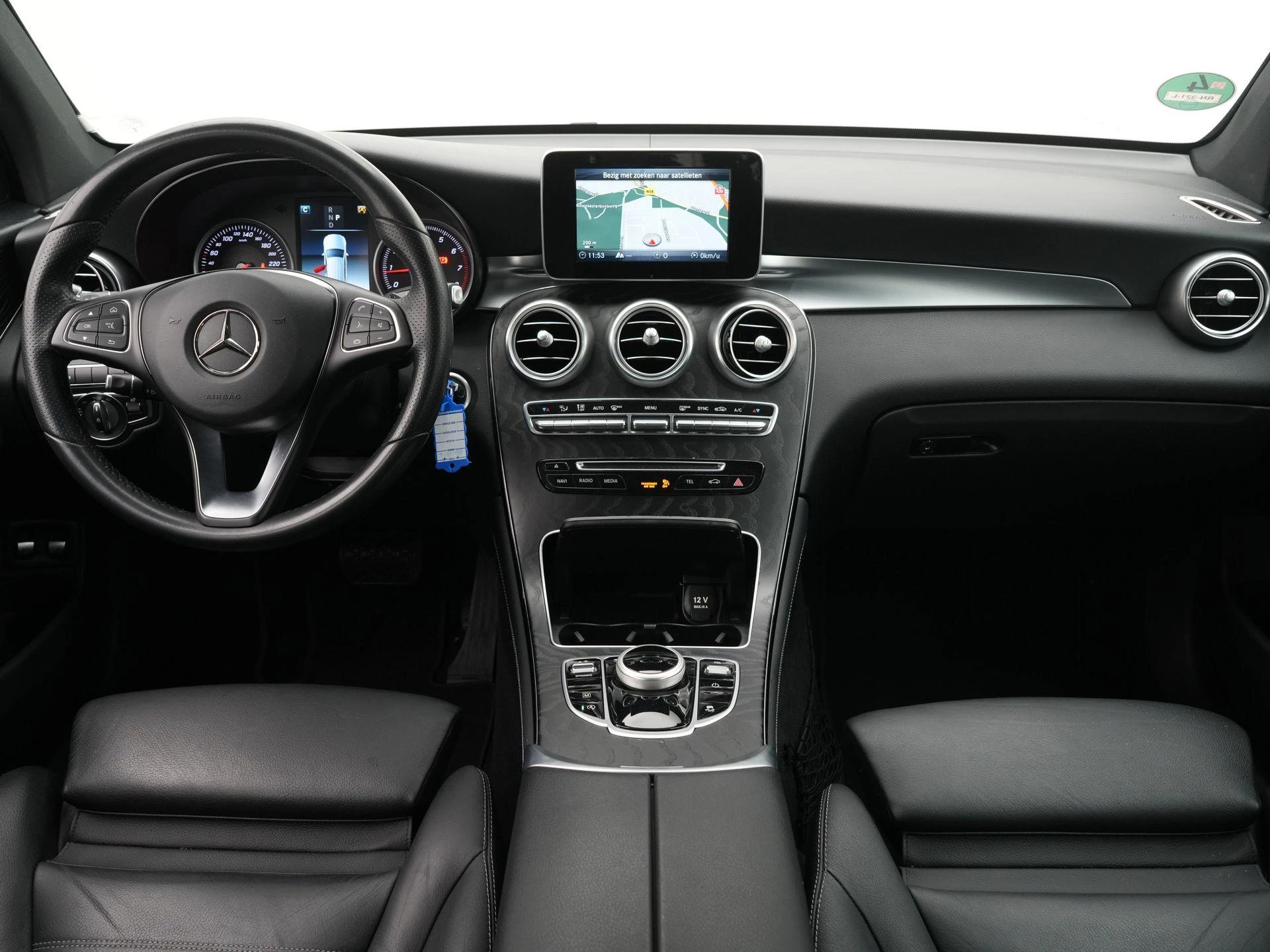 Mercedes-Benz-GLC-image-6