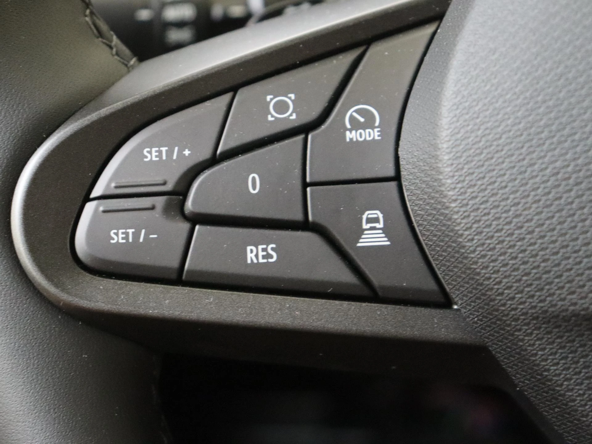 Renault-Twingo-image-12